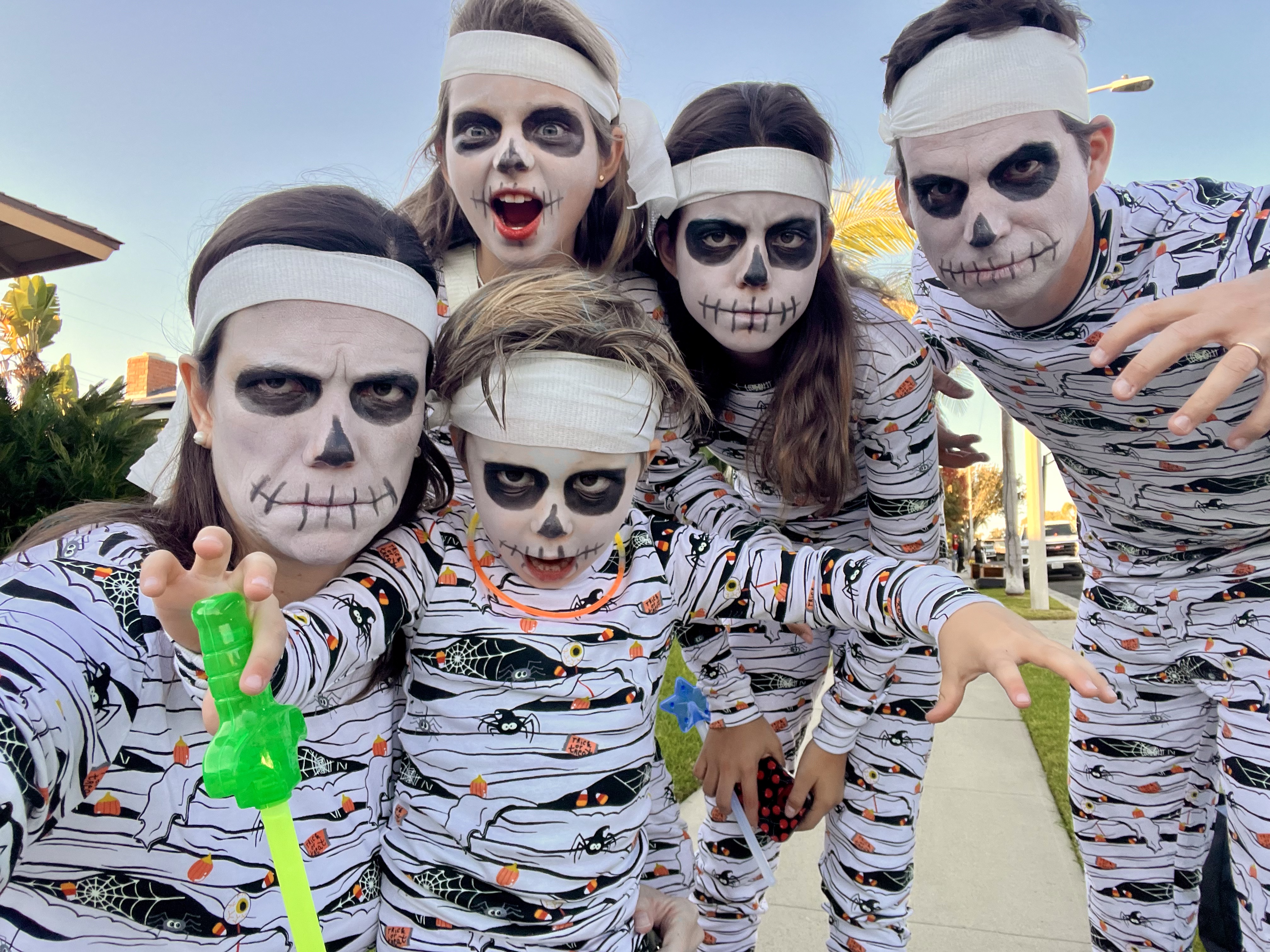 Img: adult, female, person, woman, male, man, face, head, festival, people