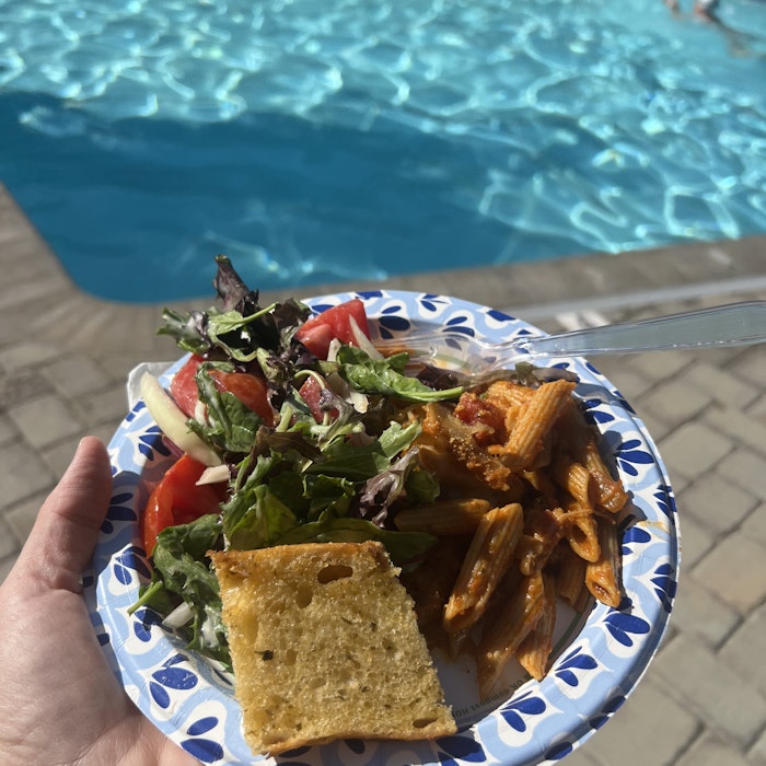 Img: food, food presentation, lunch, meal, brunch, plate, bread, swimming pool, water, person