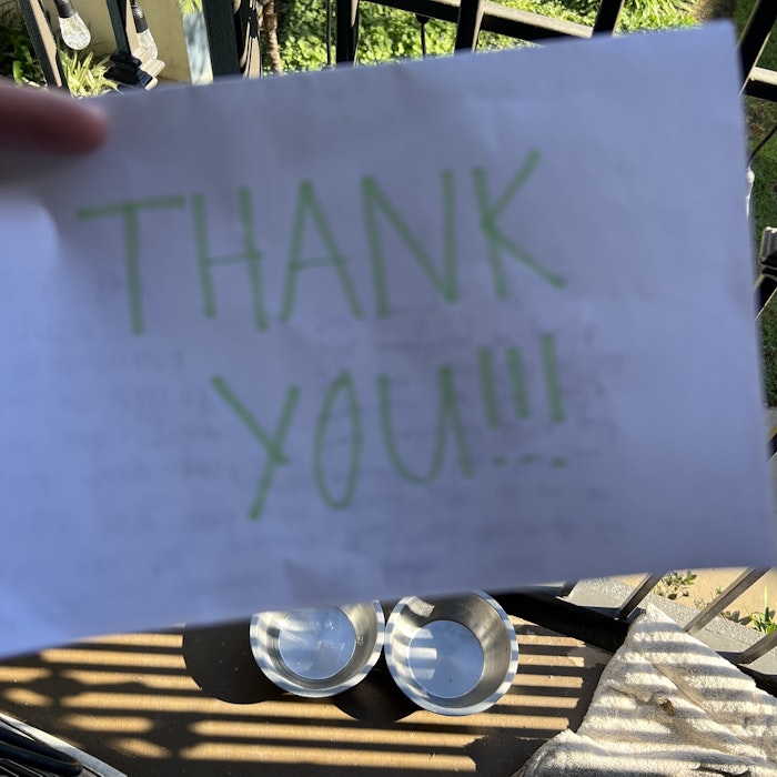 Img: text, railing