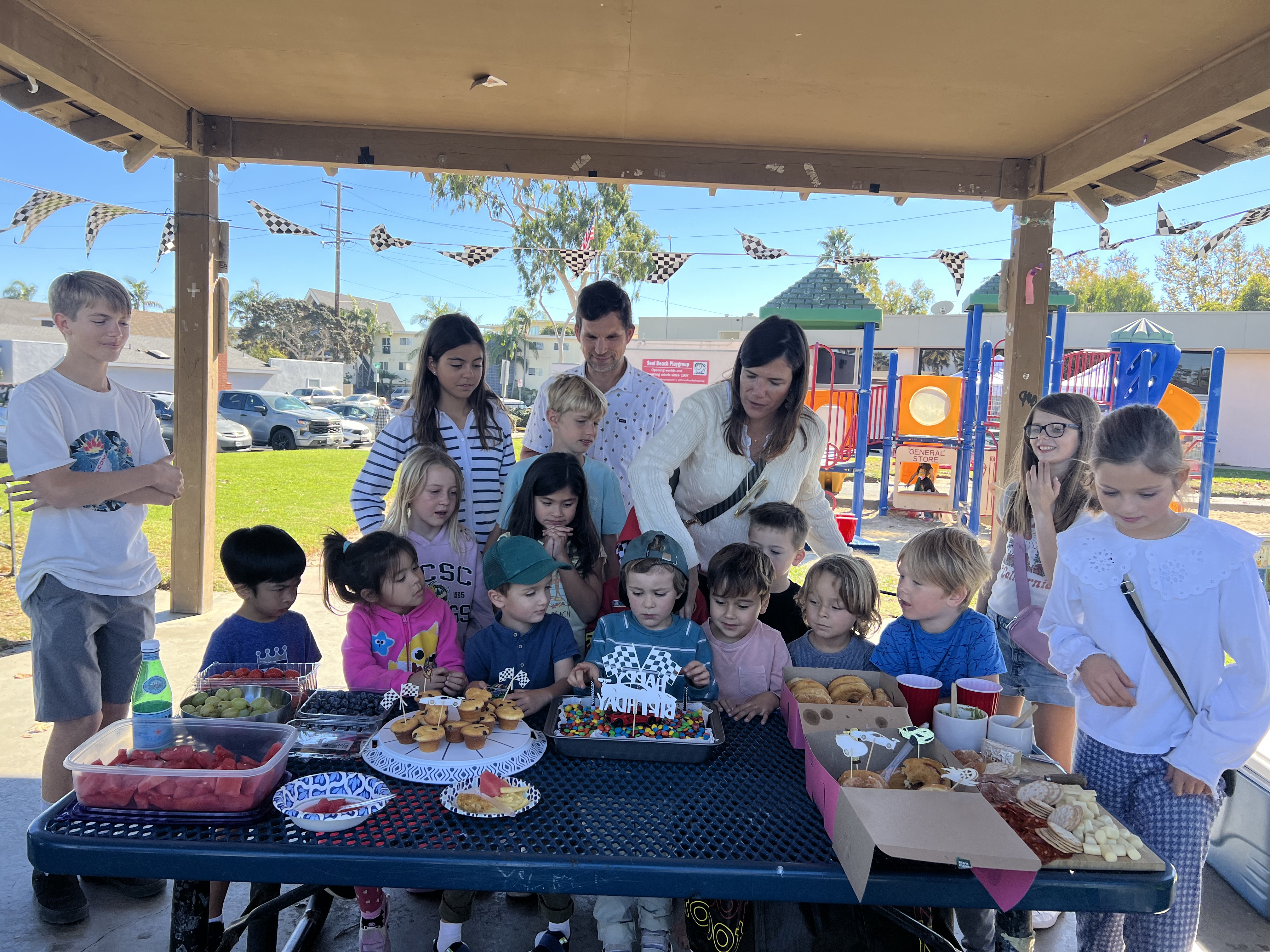 Img: people, person, adult, female, woman, male, man, glasses, shoe, meal