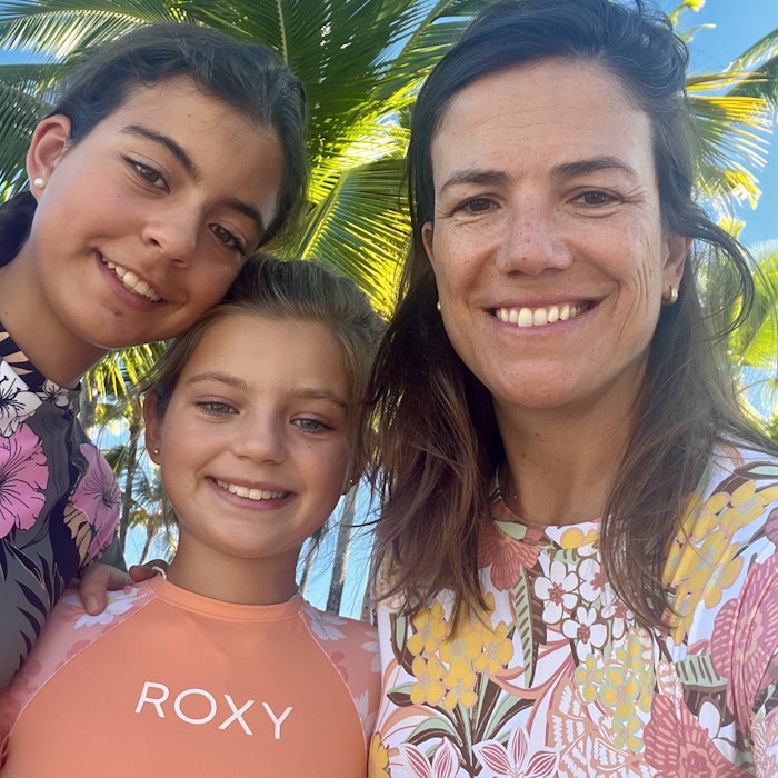 Img: summer, face, head, photography, portrait, smile, palm tree, tree, people, blouse