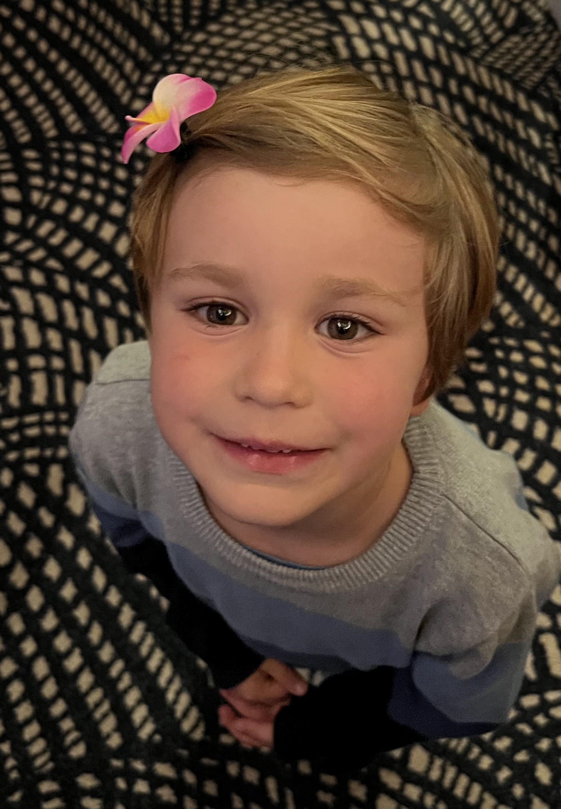 Img: face, head, person, photography, portrait, baby, smile, blonde, finger, accessories