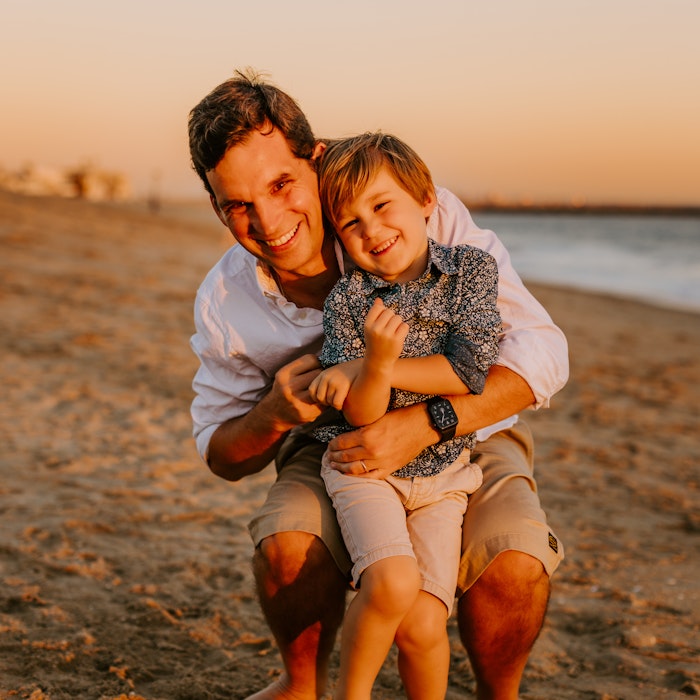 Wishingyouhappiness Mota: people, person, face, happy, head, smile, photography, portrait, wristwatch, shorts