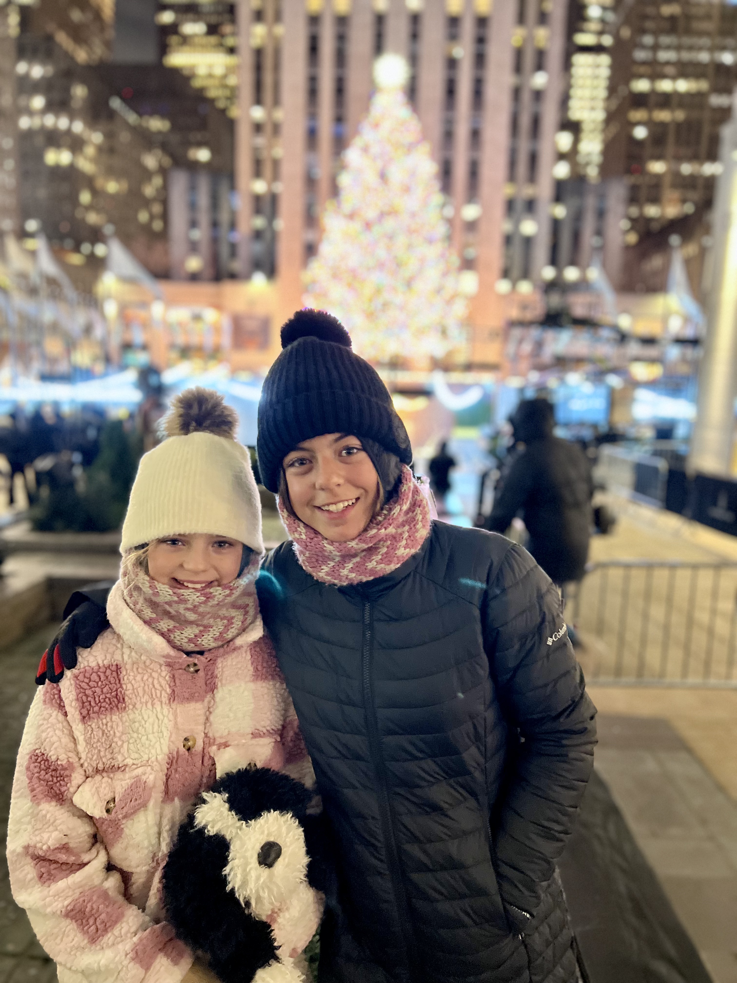 Img: coat, cap, hat, jacket, lighting, photography, portrait, city, smile, urban