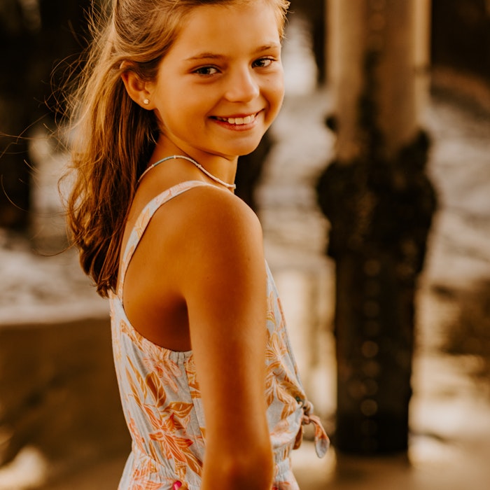 Wishingyouhappiness Mota: dress, evening dress, face, formal wear, happy, head, person, smile, photography, portrait
