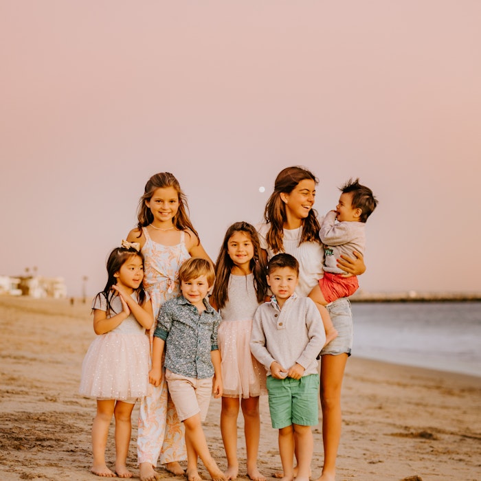 Wishingyouhappiness Mota: people, person, shorts, child, female, girl, boy, male, skirt, necklace