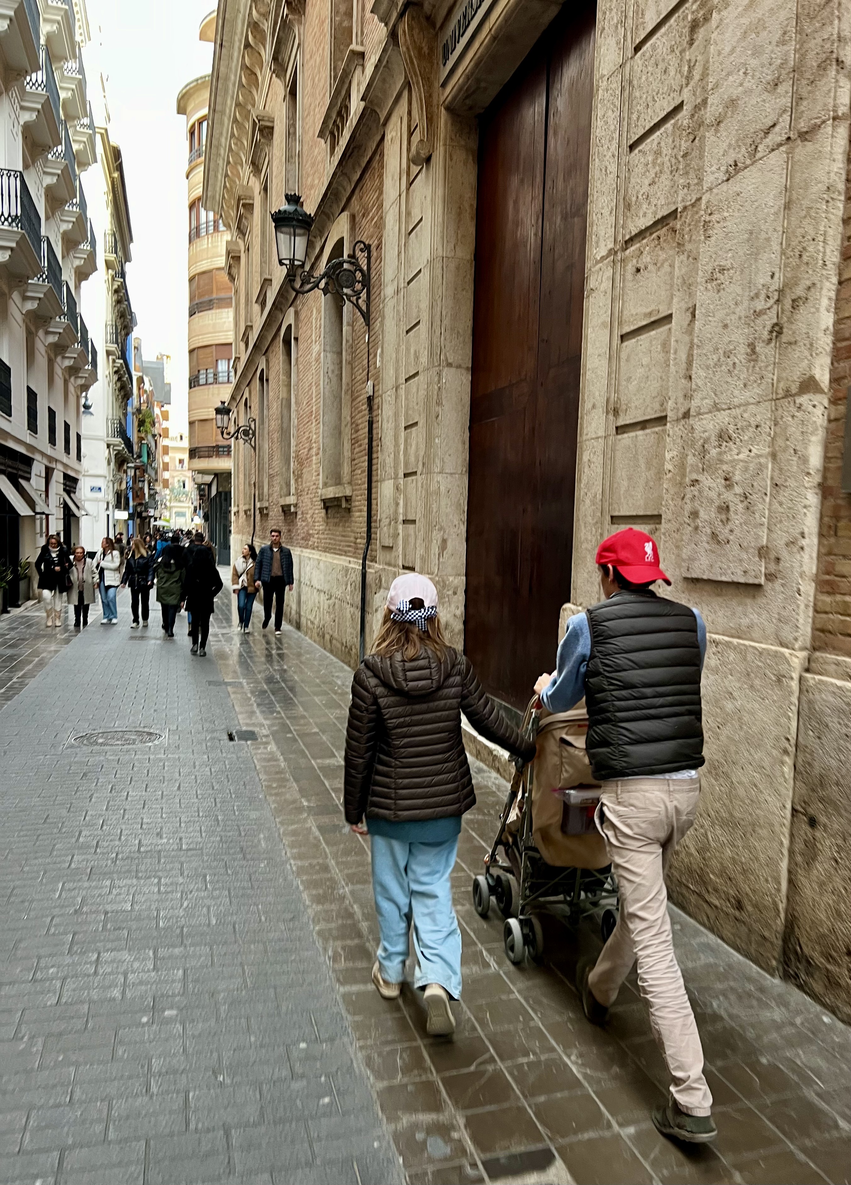 Img: city, street, urban, lamp, adult, male, man, person, shoe, pedestrian