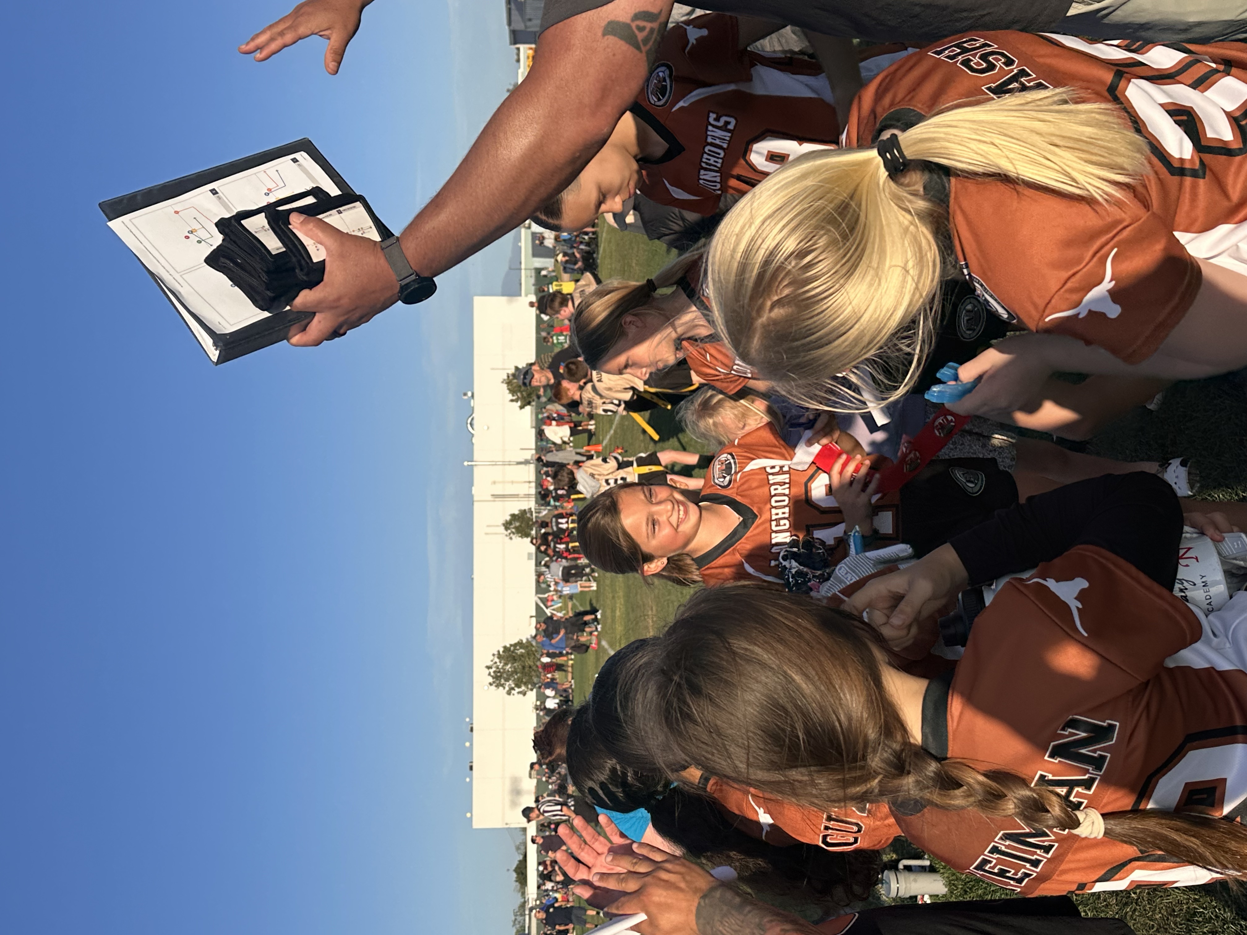 Img: people, person, wristwatch, adult, female, woman, shoe, book, crowd, handbag