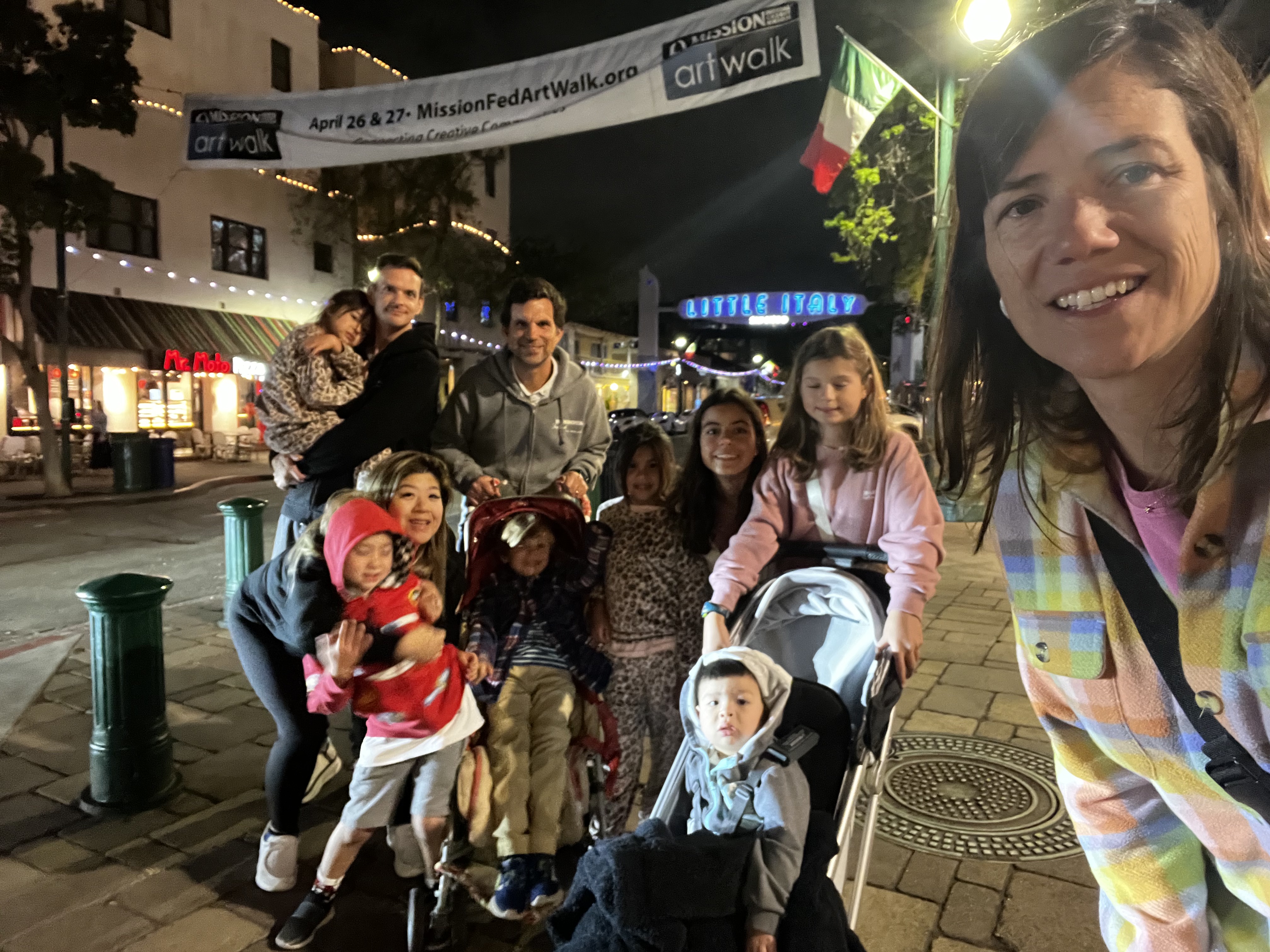 Img: city, street, urban, people, person, shoe, child, female, girl, portrait