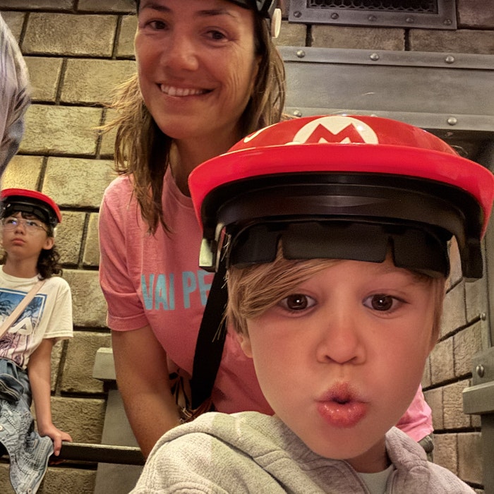 Img: helmet, face, head, person, photography, portrait, hardhat, people, hat, glasses