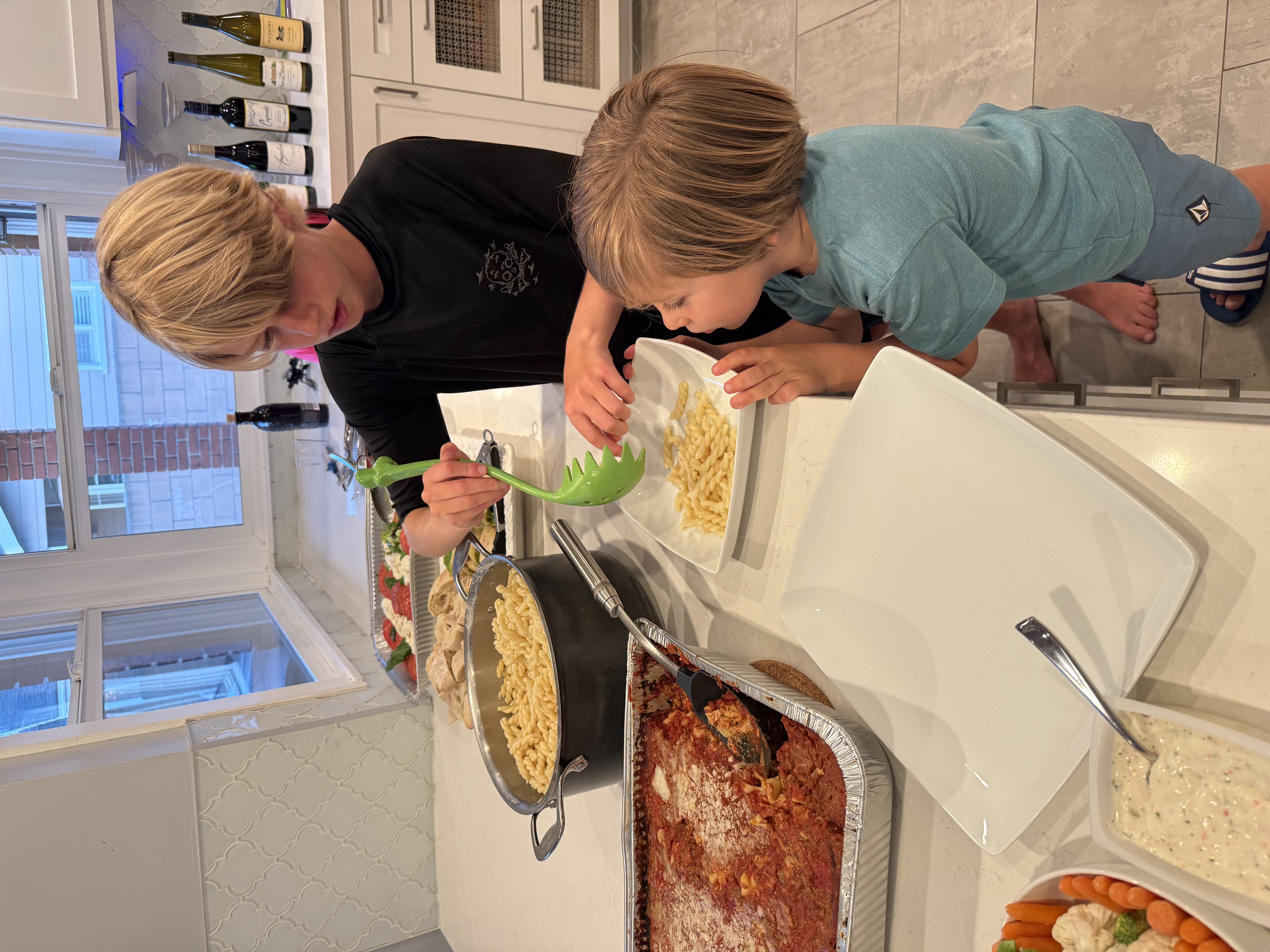 Img: lunch, meal, person, restaurant, cafeteria, plate, cutlery, spoon, dish, stirring food