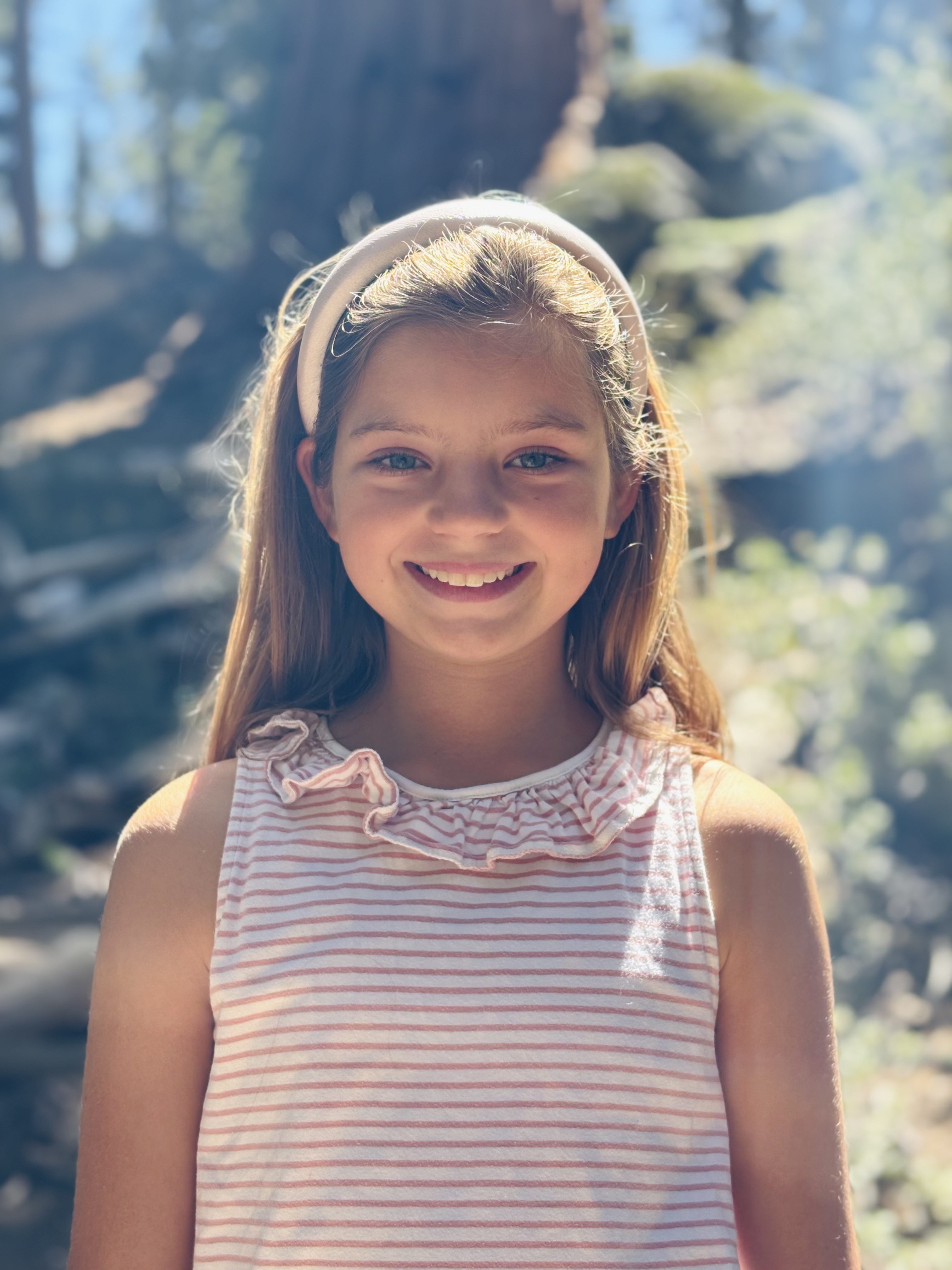 Img: face, happy, head, person, smile, photography, portrait, neck, blonde, hair