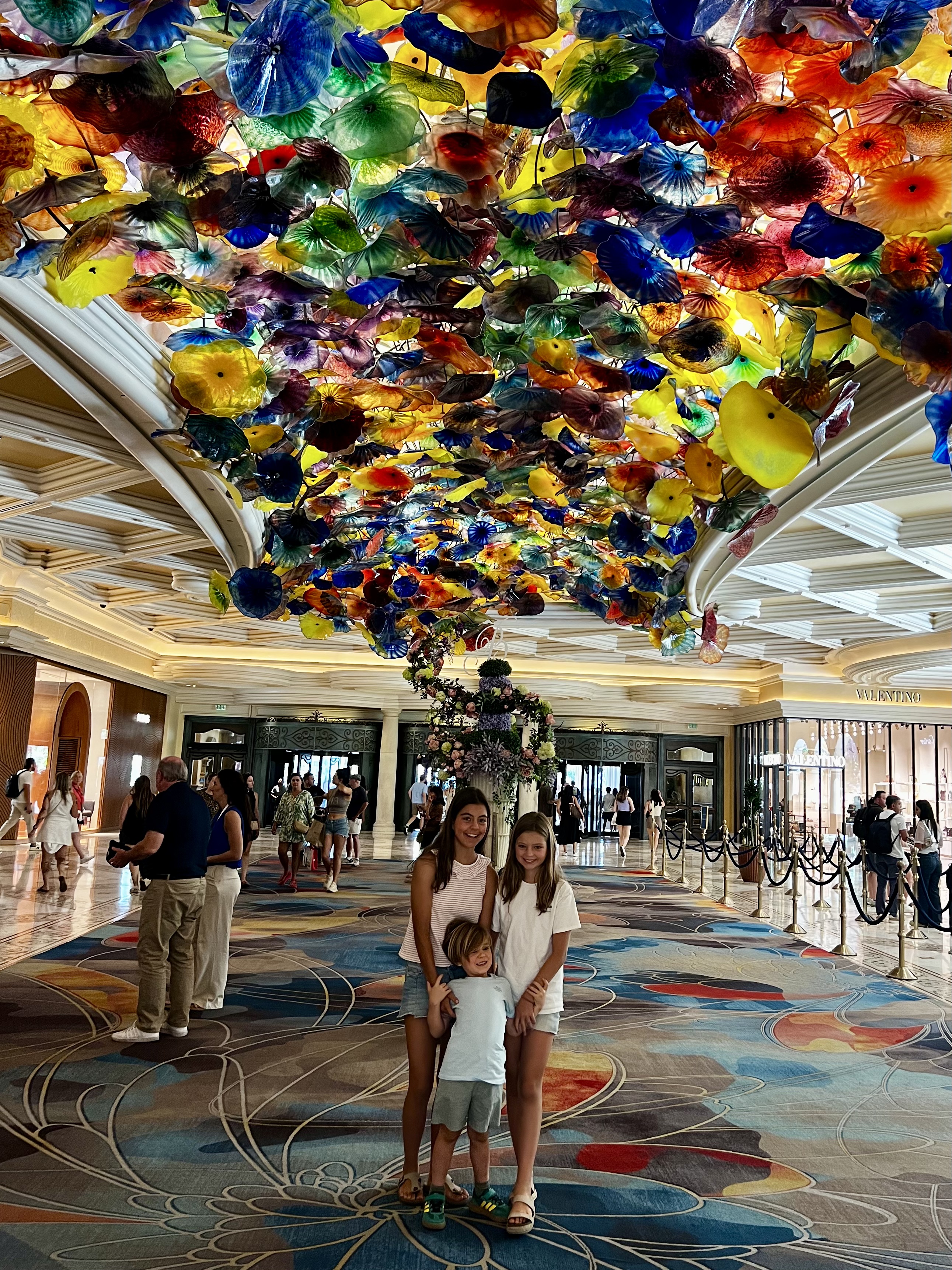 Img: shopping mall, urban, people, person, sandal, adult, male, man, city, woman