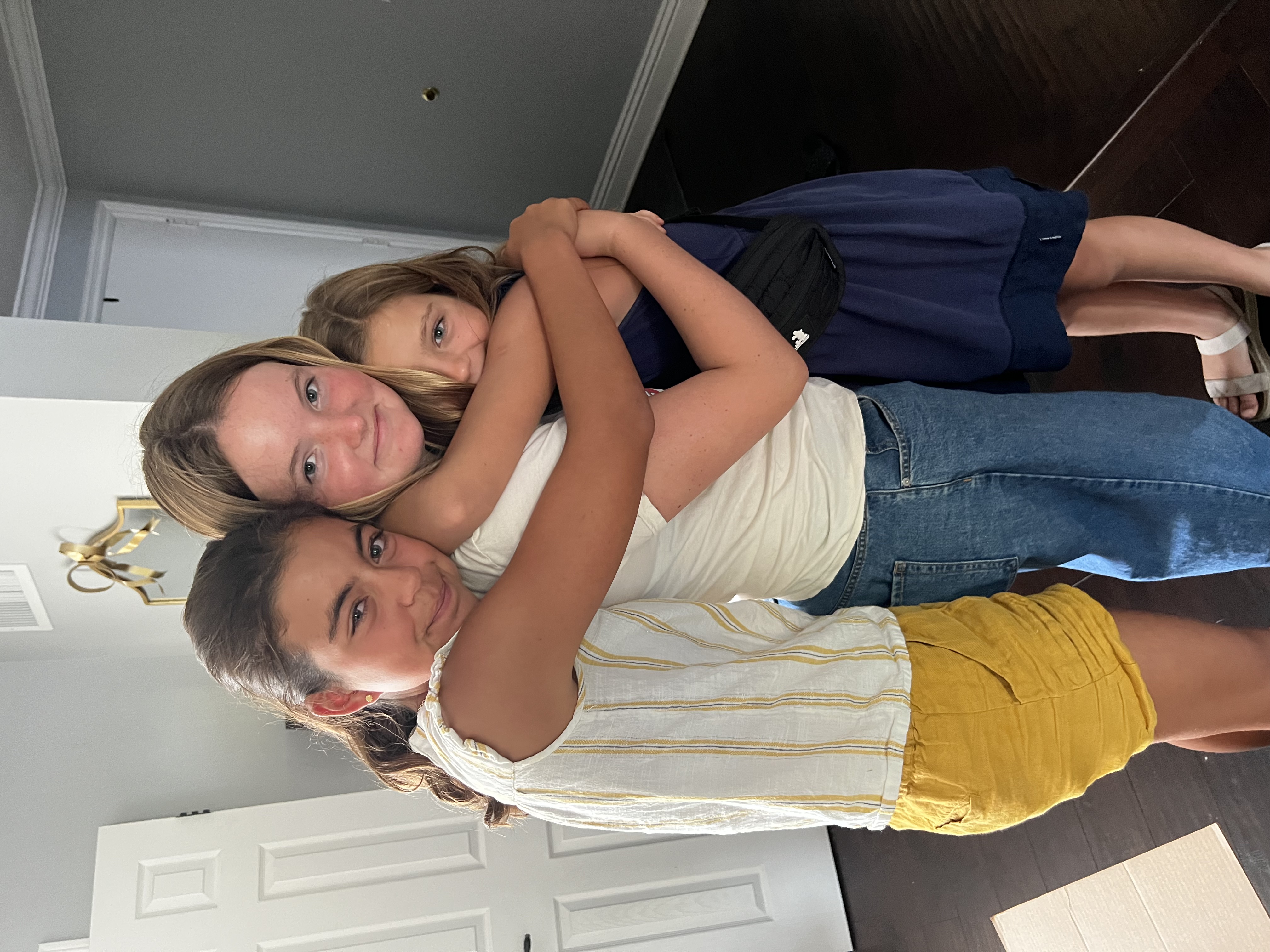 Img: pants, person, photography, portrait, blouse, adult, female, woman, people, jeans