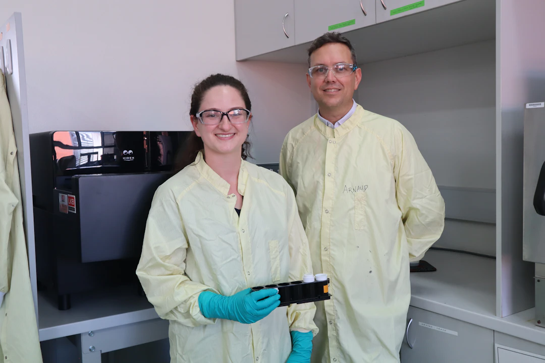 Ansto researchers Tom Cresswell and Alexandra Boyd