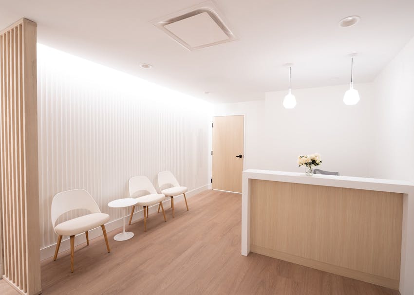 Guelph reception desk