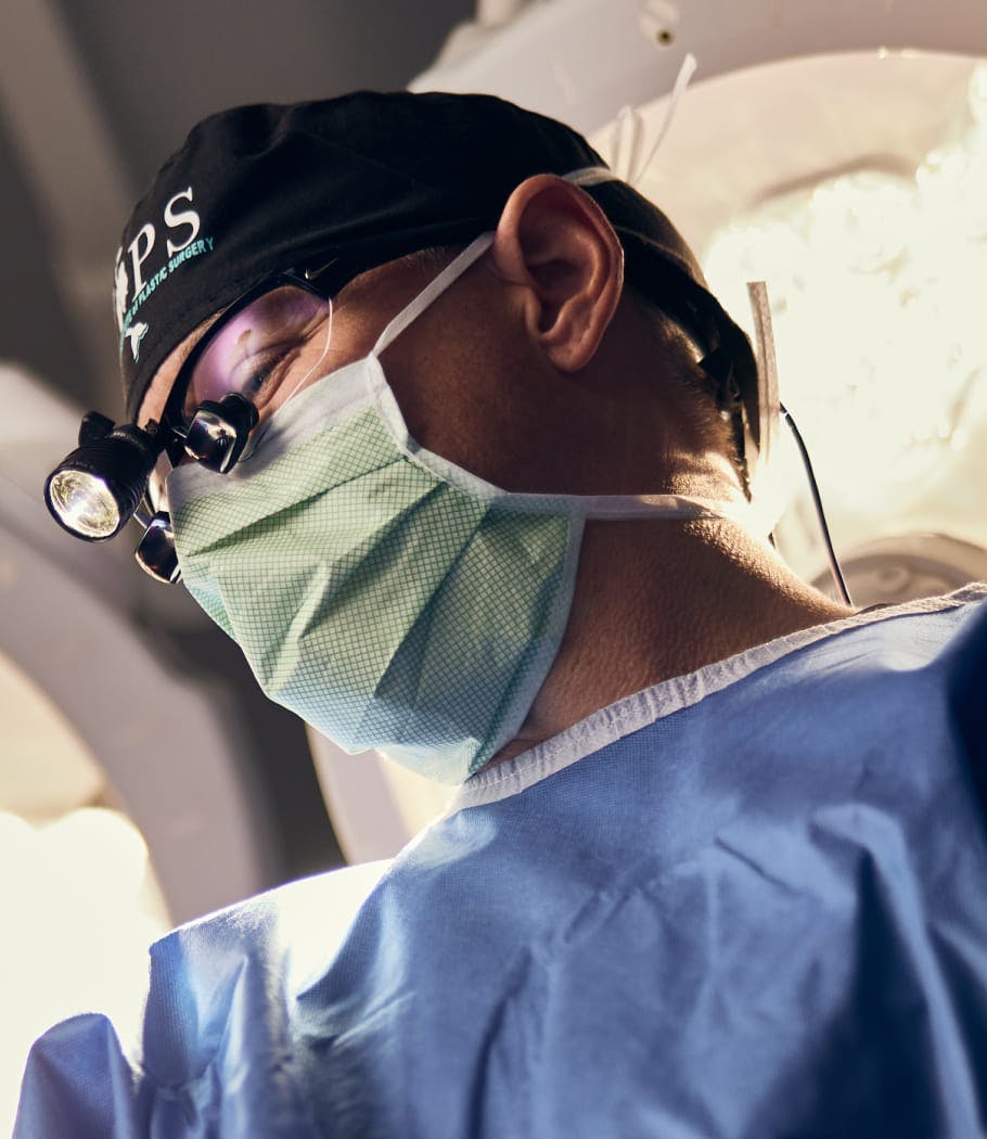 VIPS doctor in surgical attire