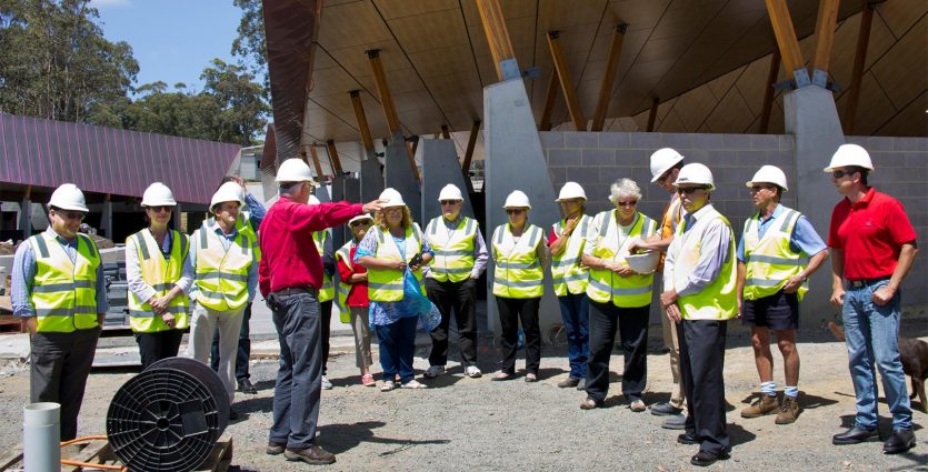 Council Visits Willinga's New Equine Complex