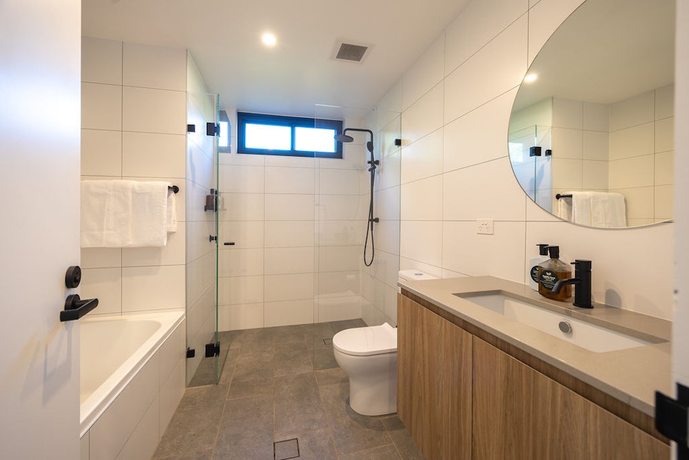 Image for The Pavilion bathroom