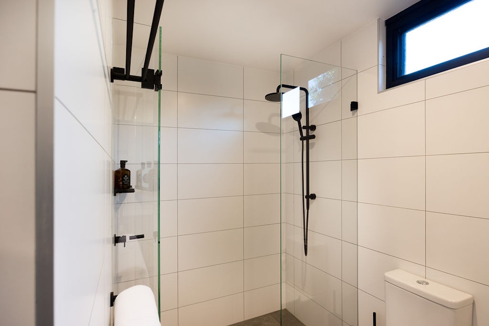 Bathroom in the two-bedroom Pavilion at Willinga Park