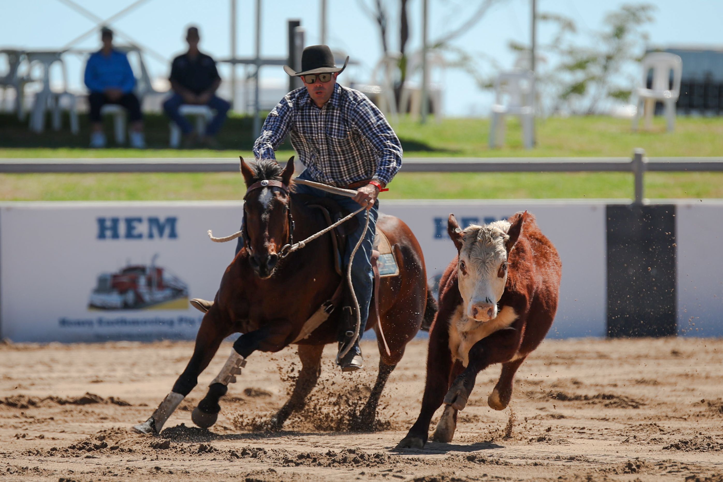 Cameron Bond and Somerset First Lady competing at Willinga at Juandah Plains