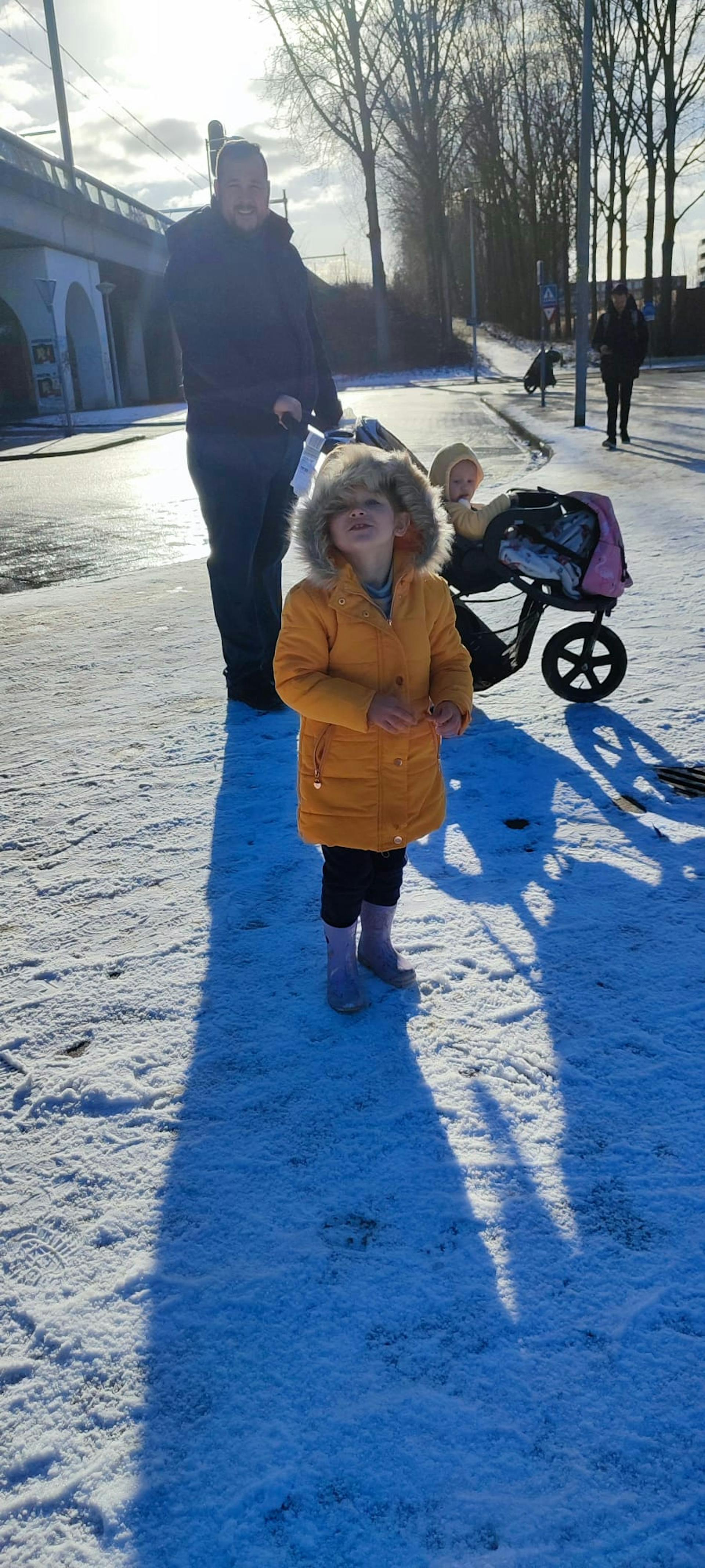 Snow kids
