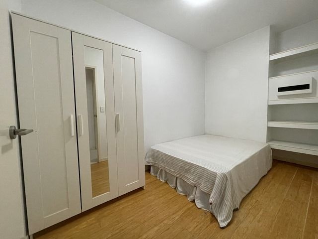 Image of corner