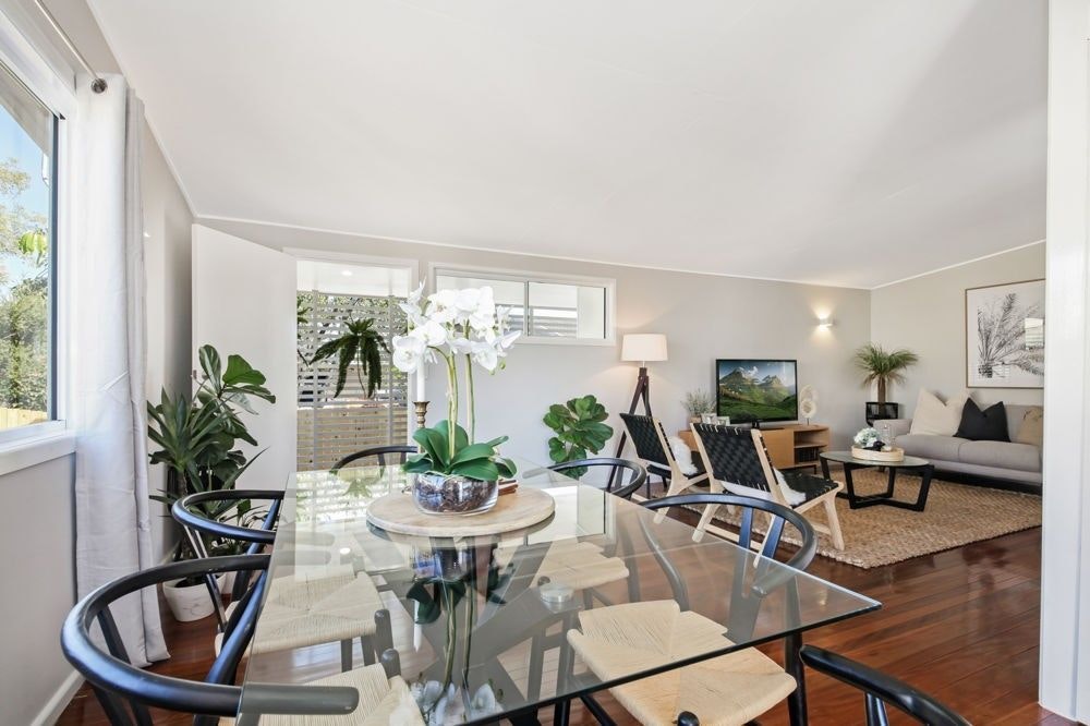 Image of dining room