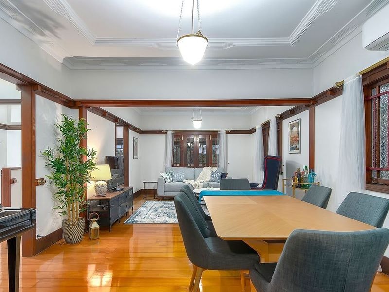Image of dining room