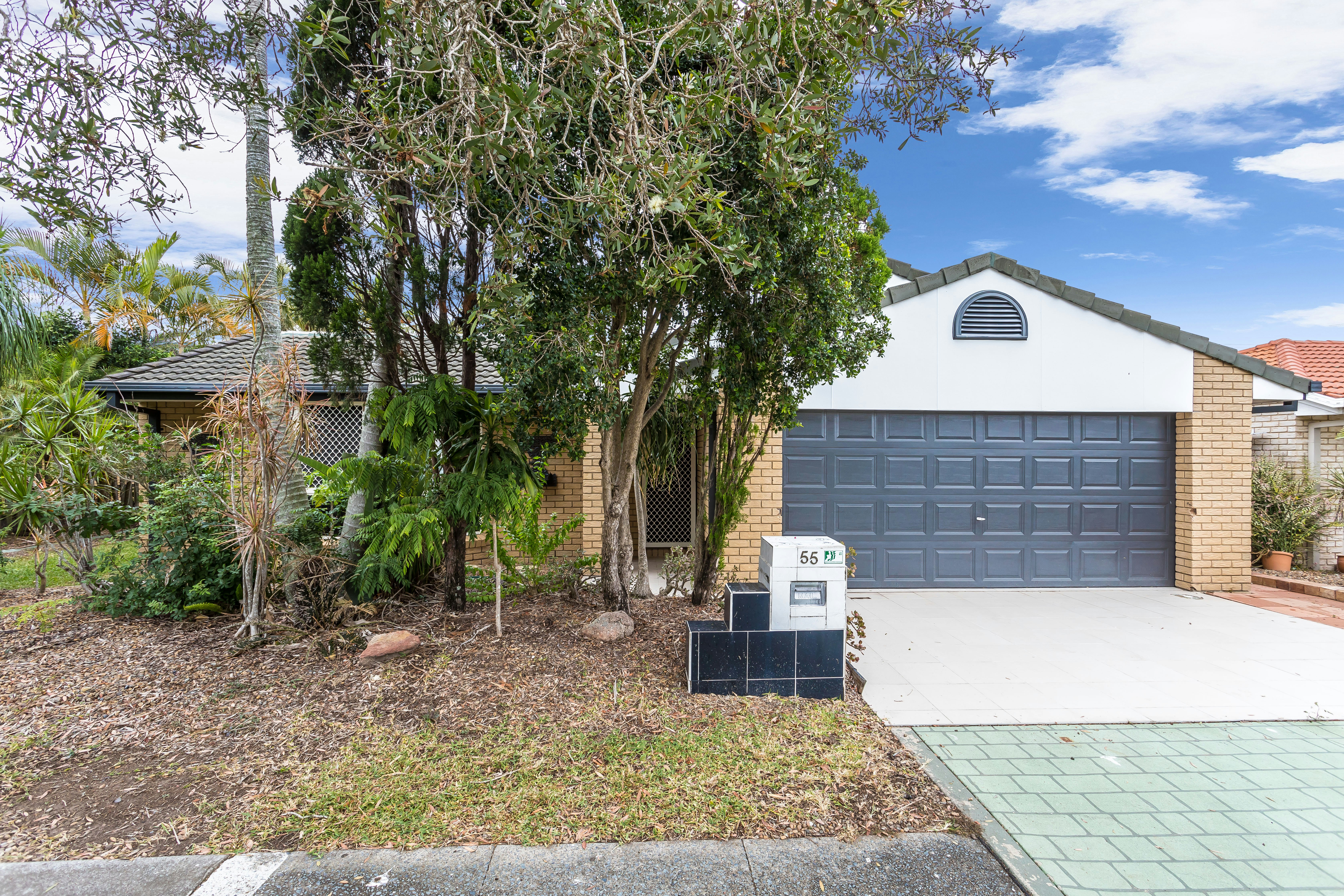 Image of garage