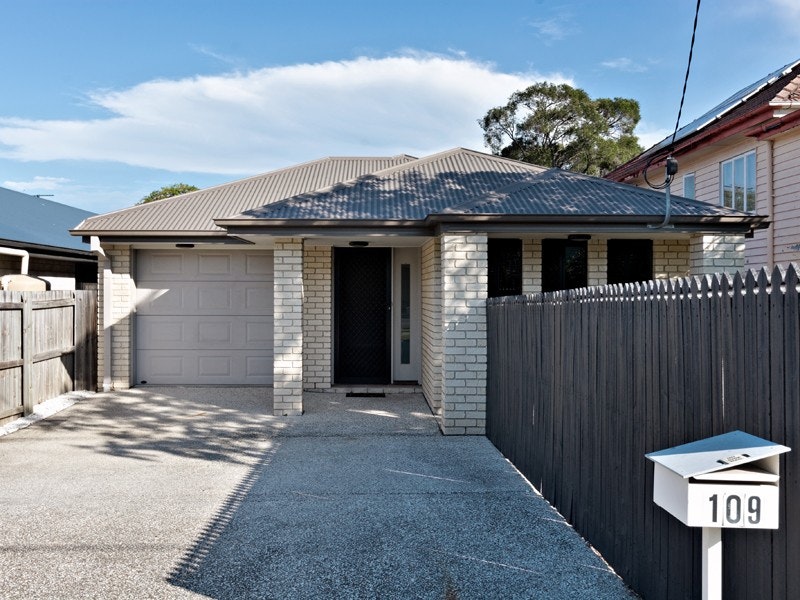 Image of garage