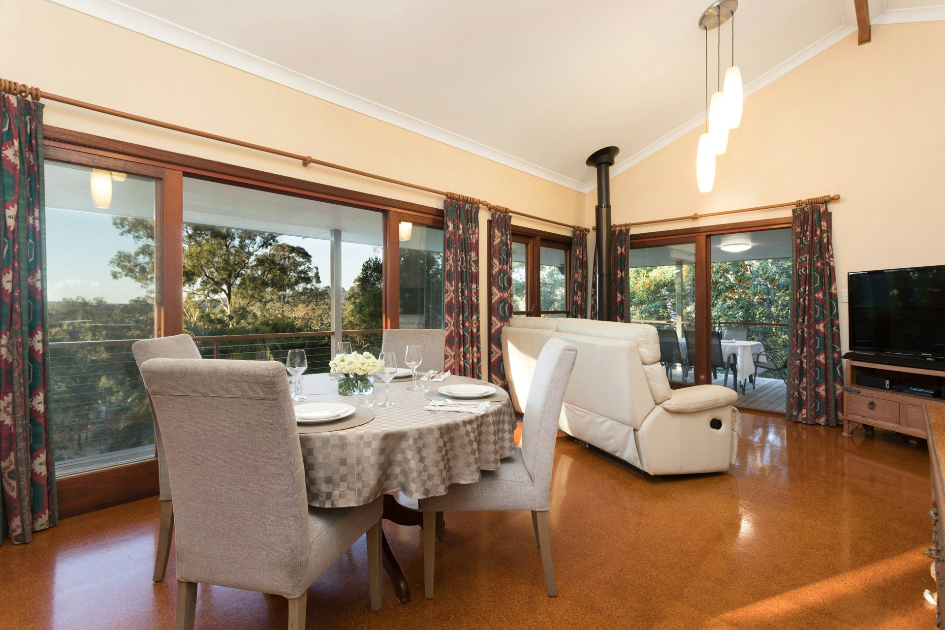 Image of dining room