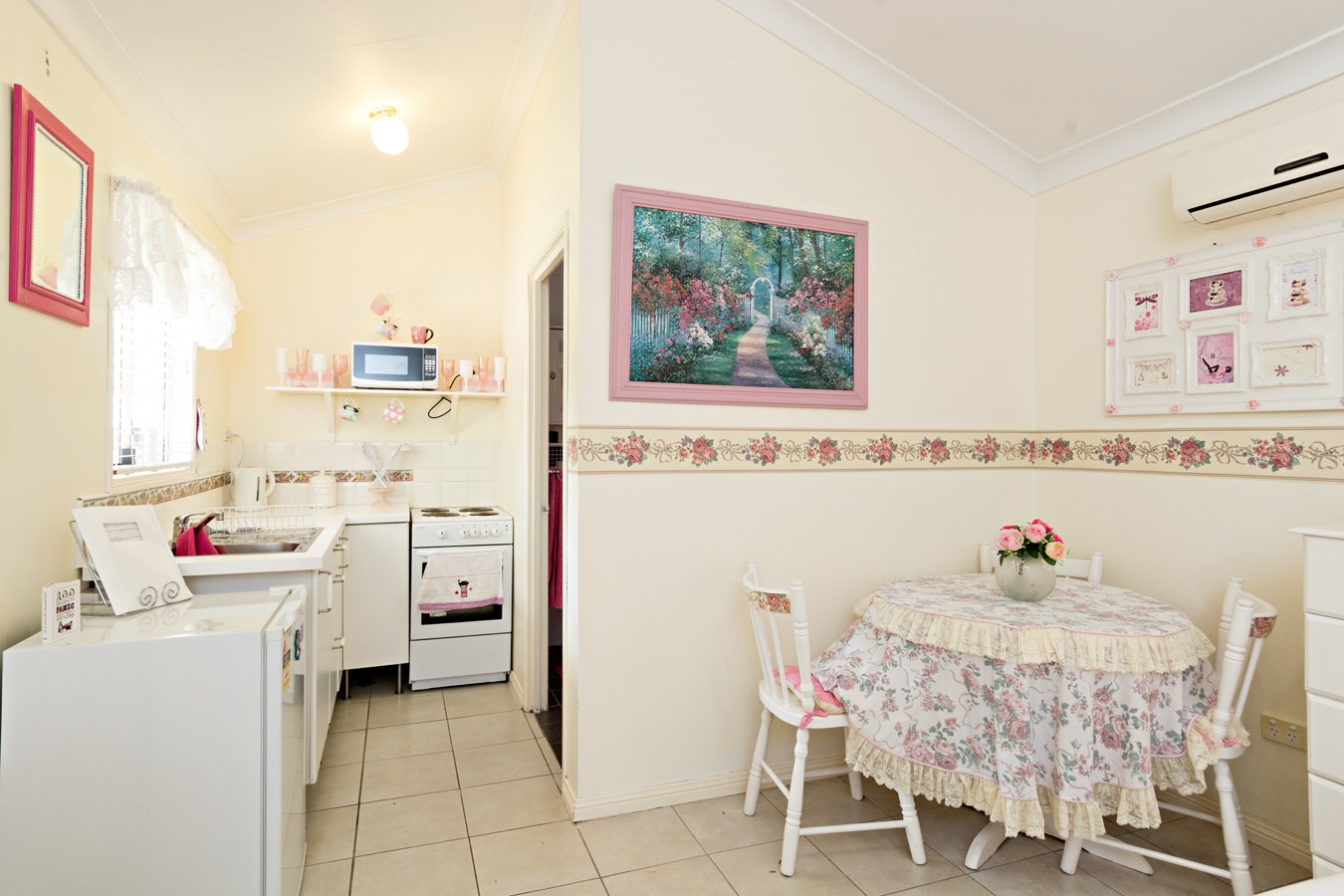 Image of dining room