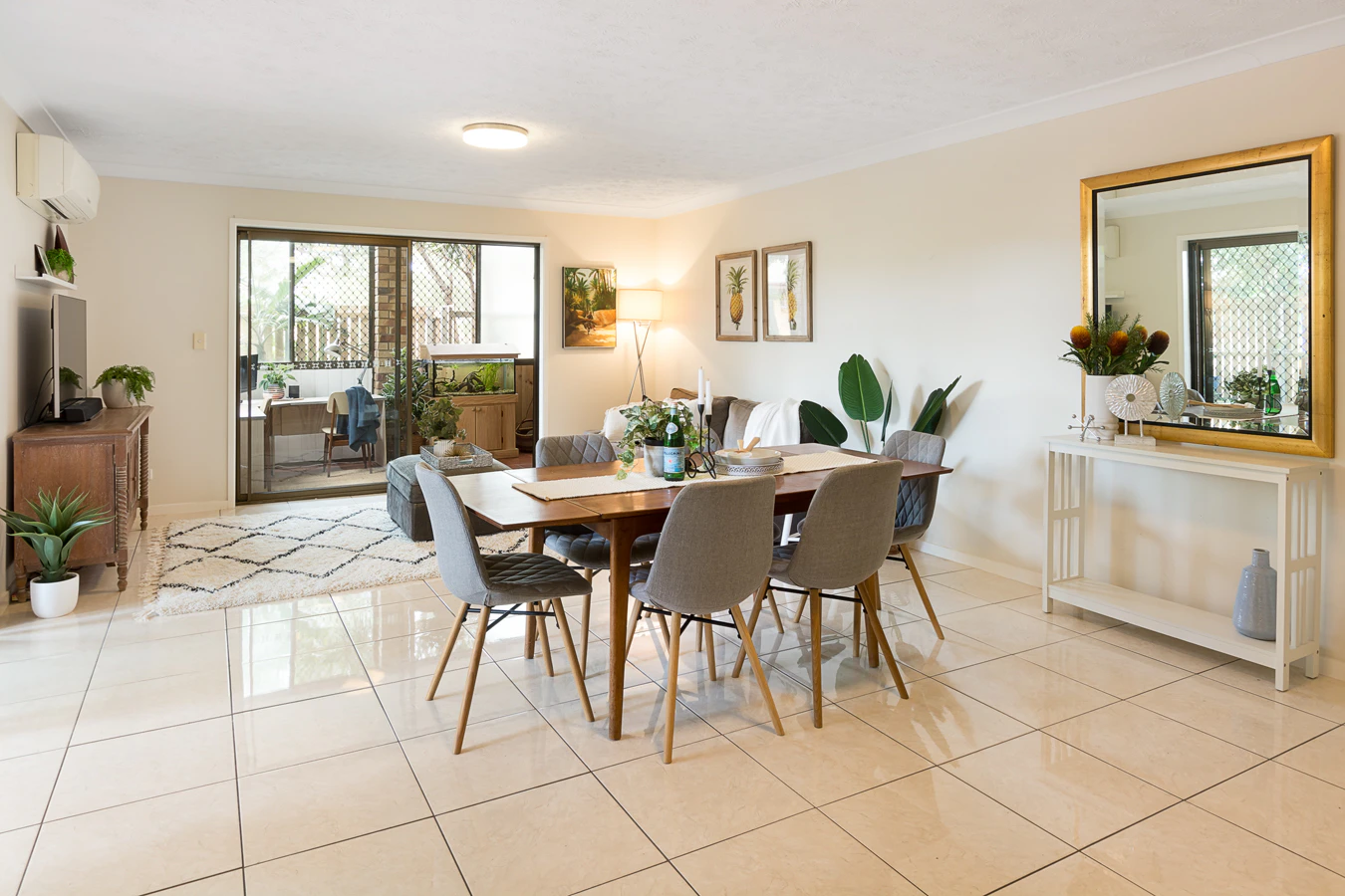 dining room