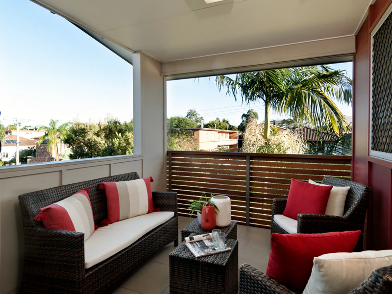 balcony
