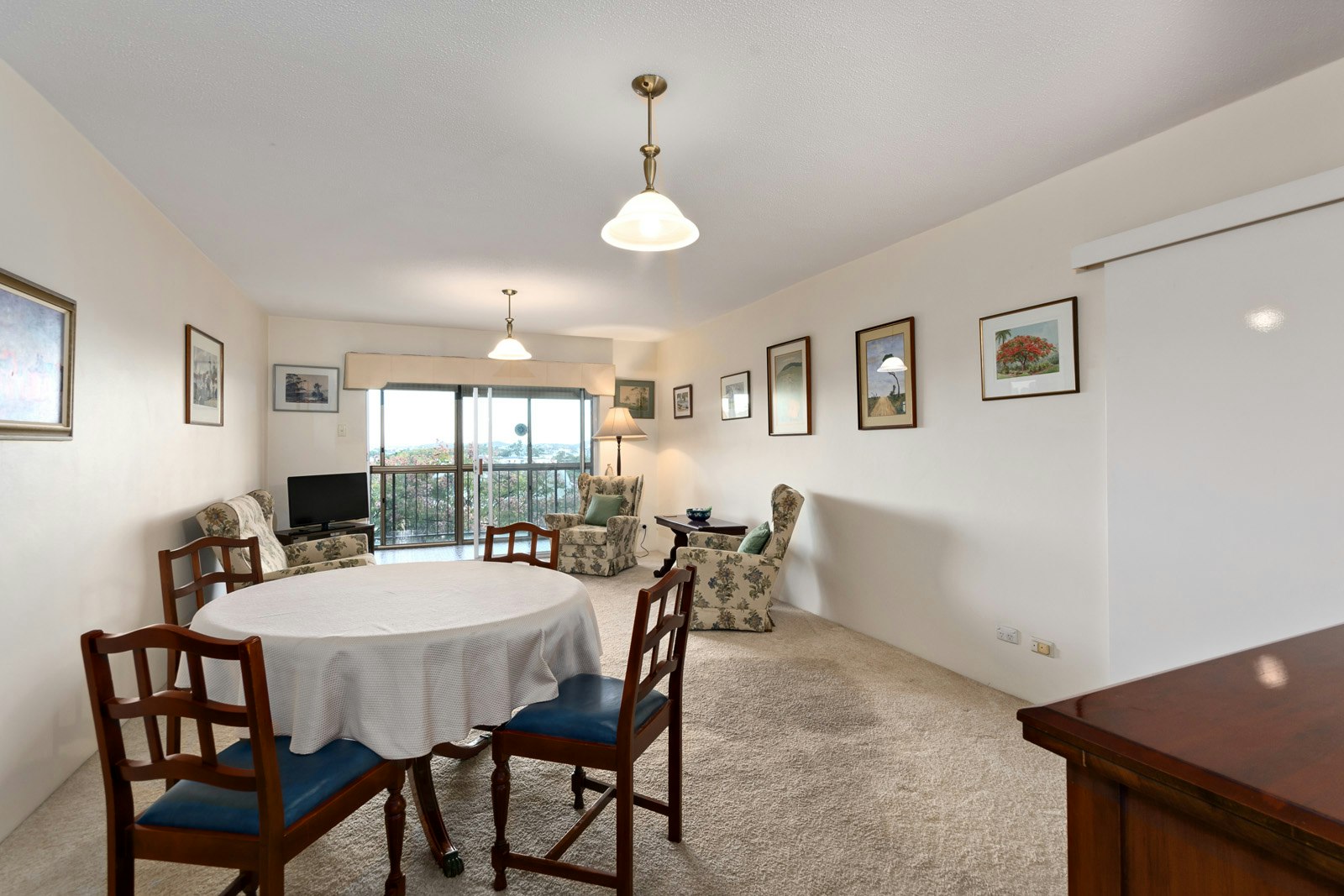 Image of dining room