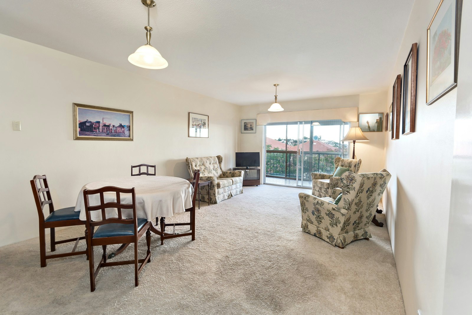 Image of dining room