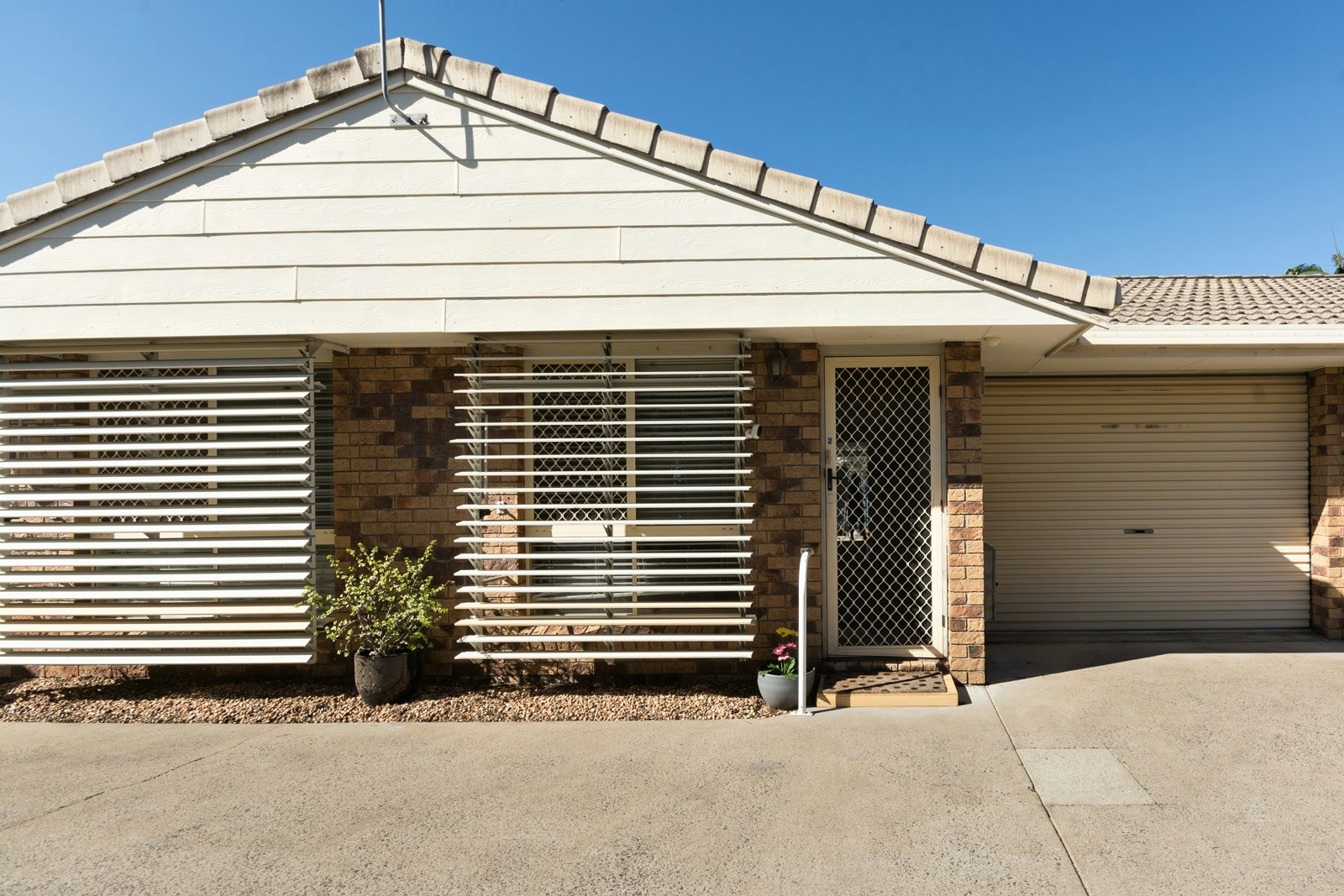 Image of garage