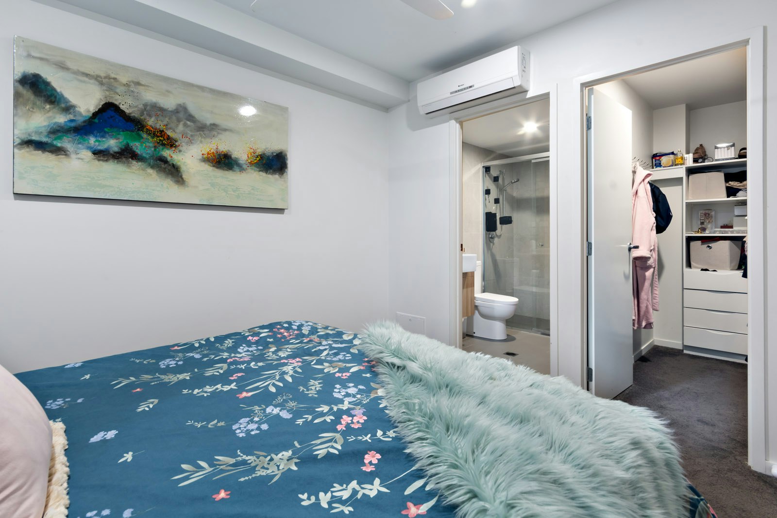 Image of bed