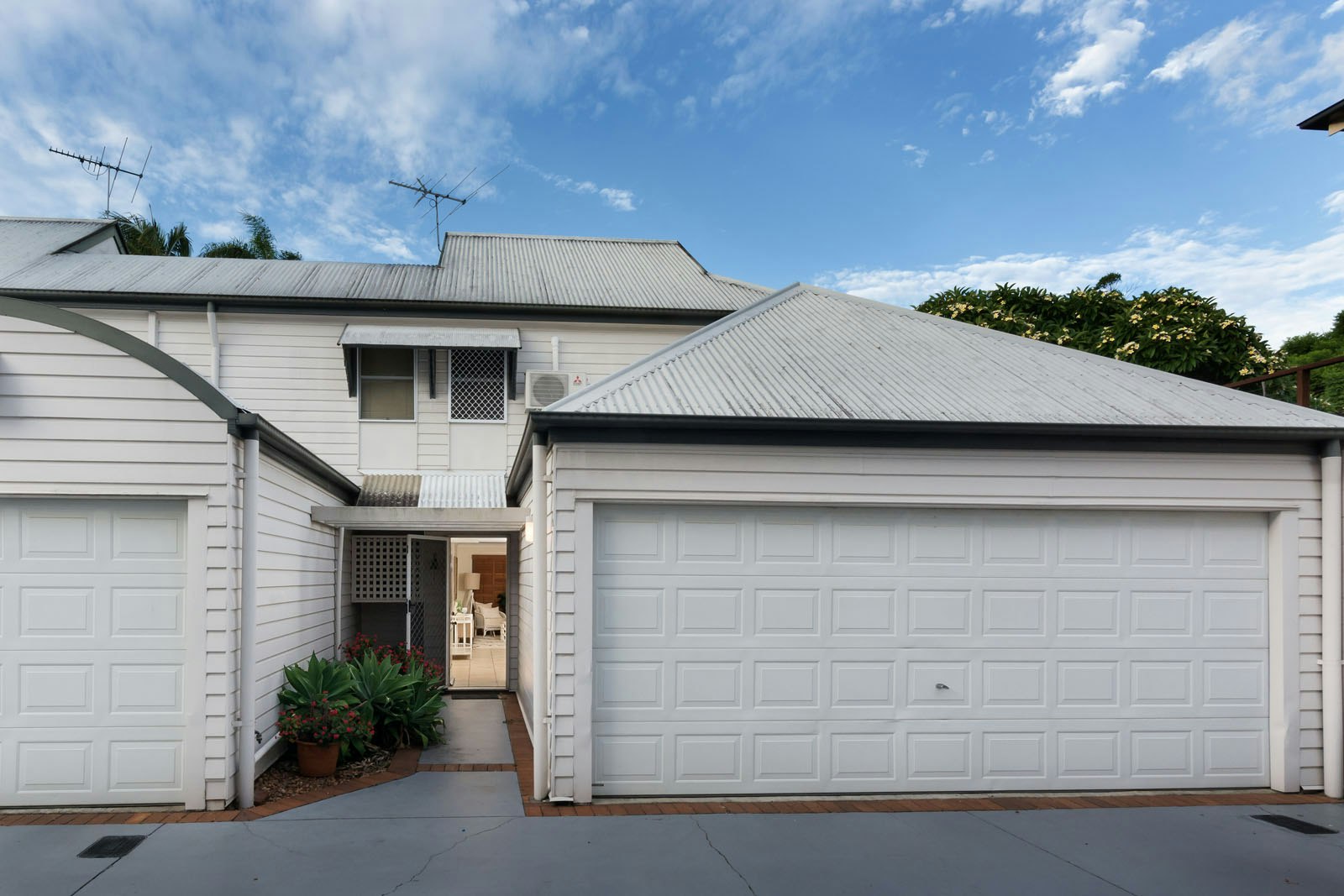 Image of garage