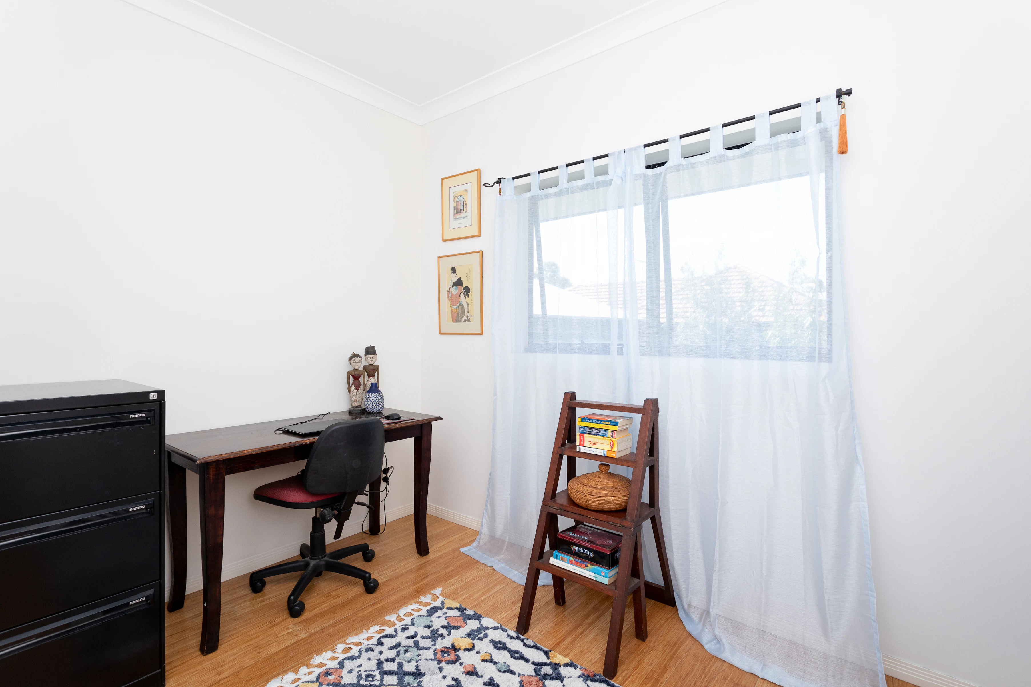 desk