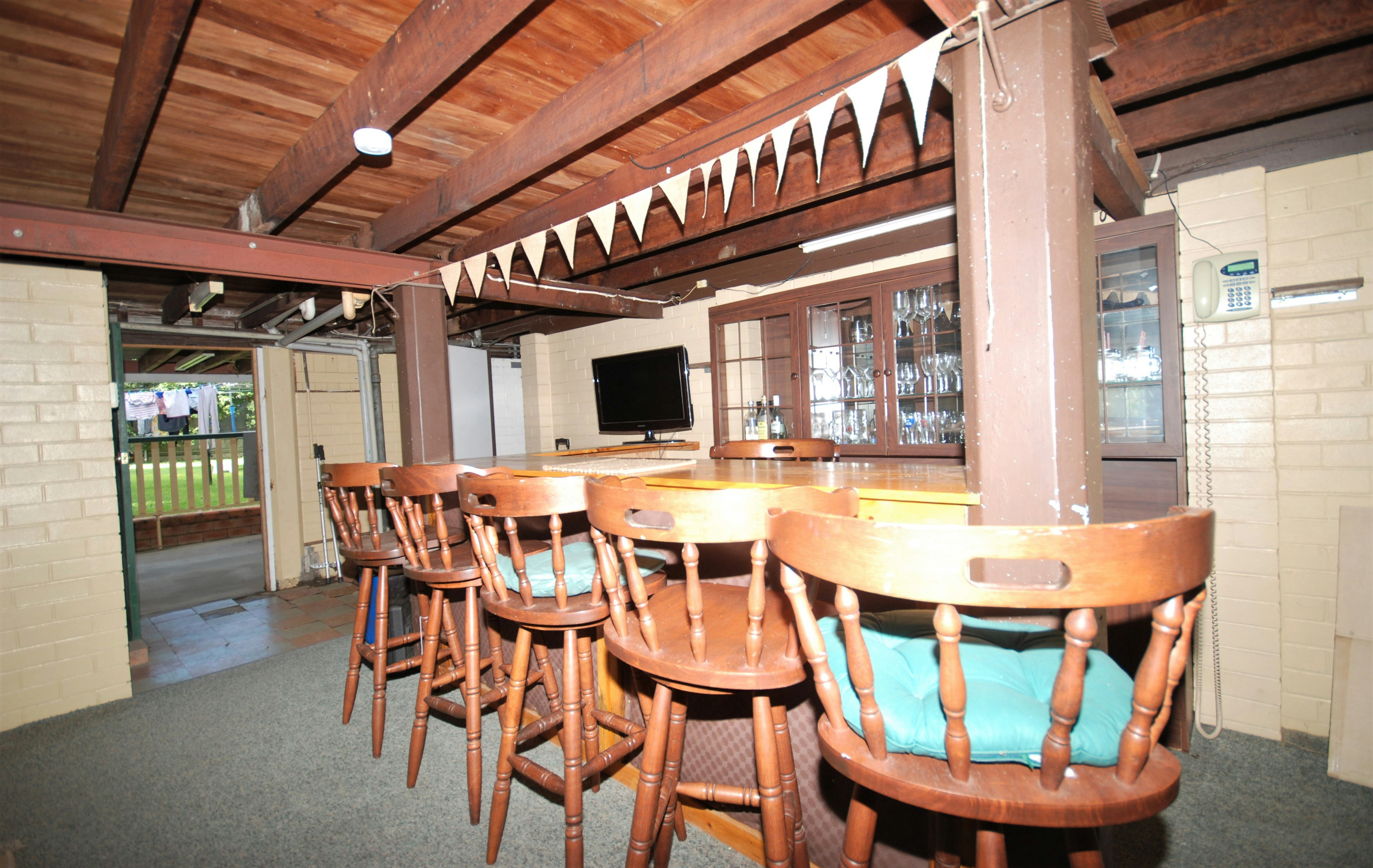 Image of pub