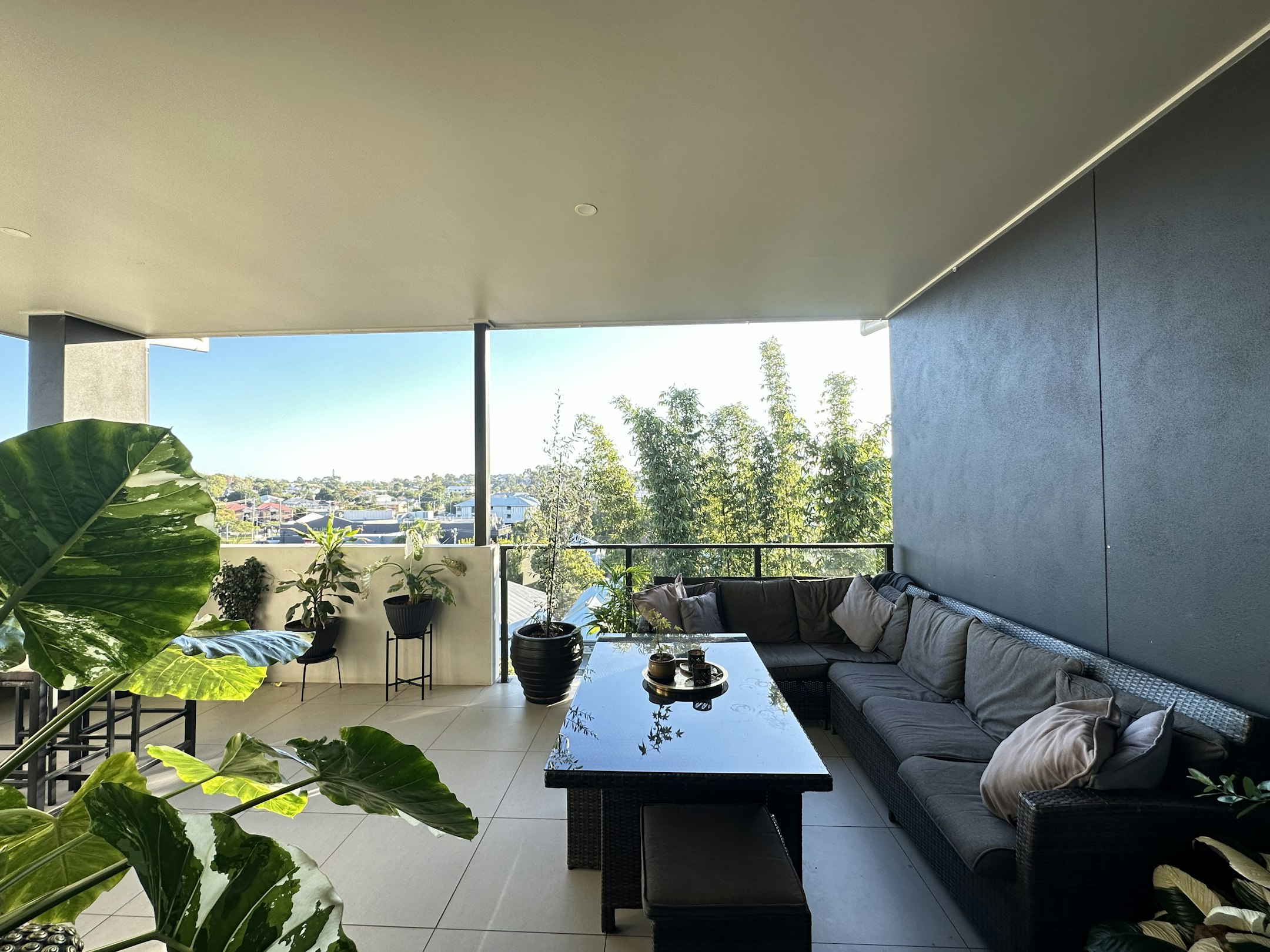 balcony