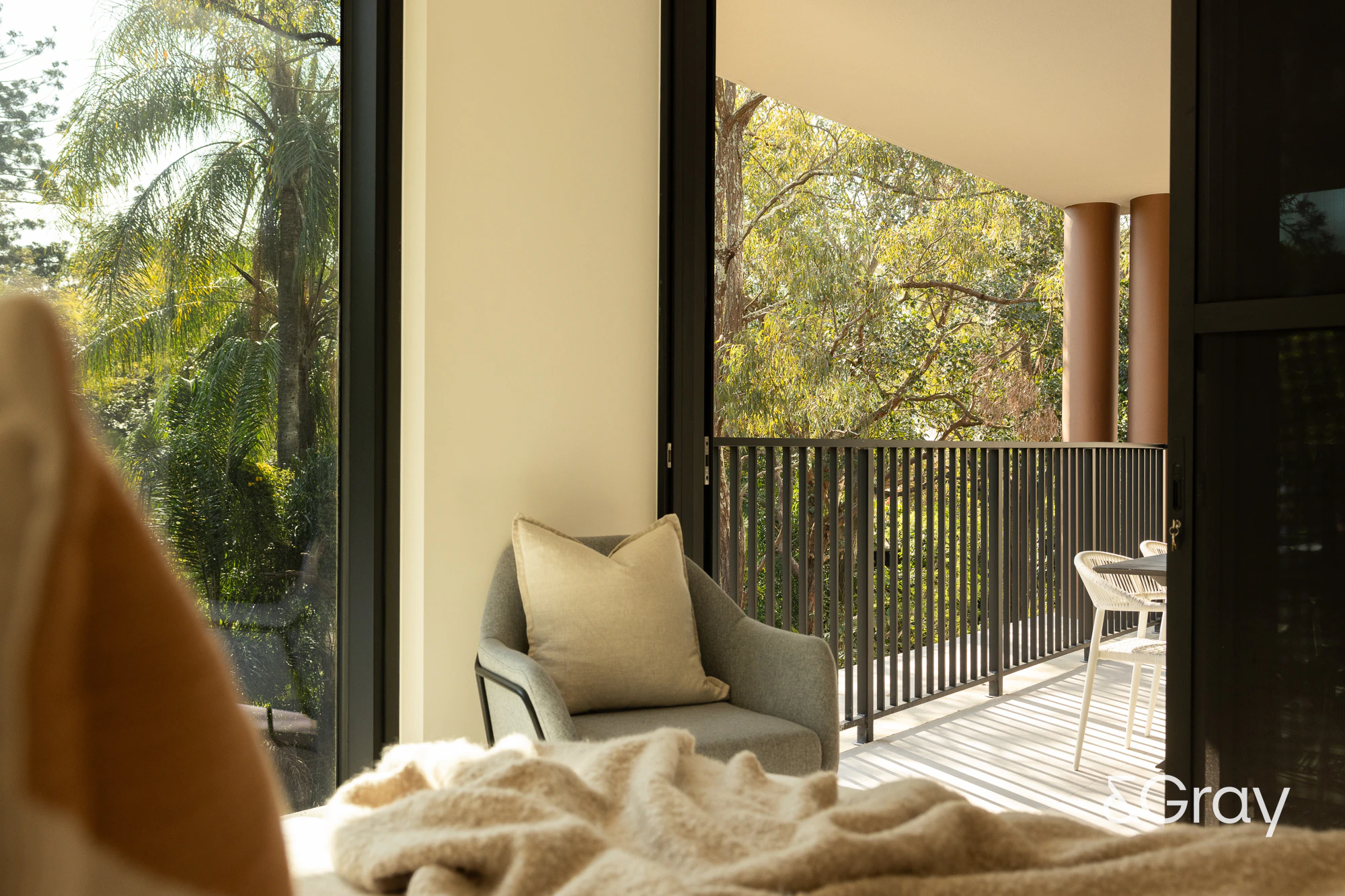 balcony