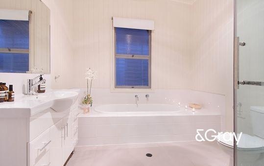 Image of tub
