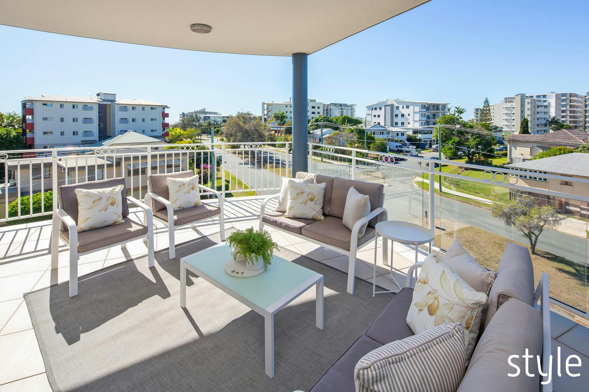 balcony