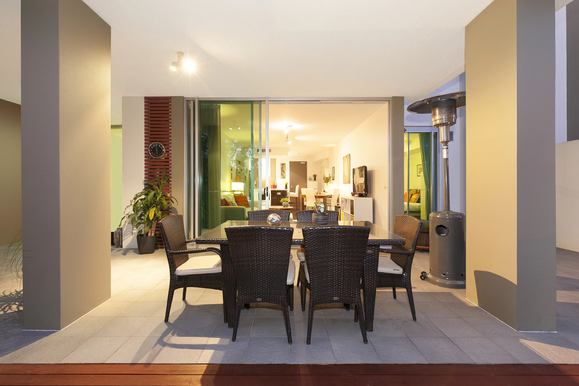 dining room