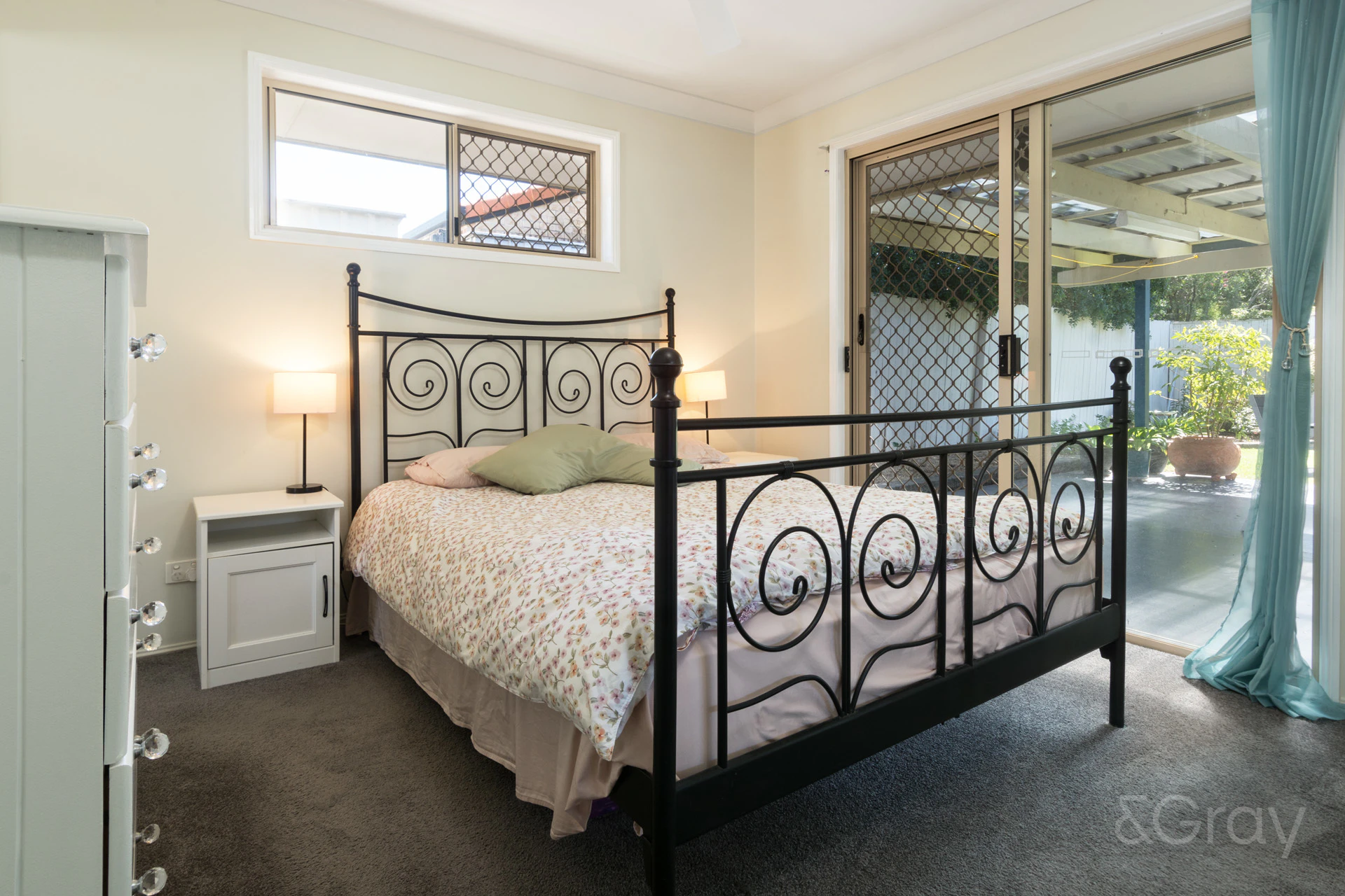 bed