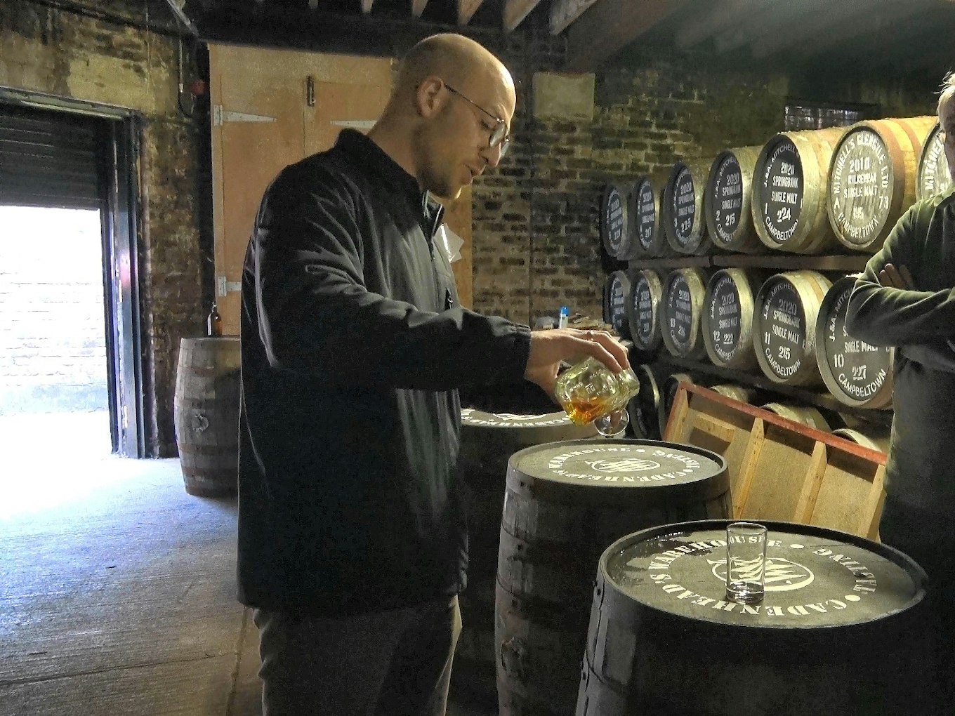Proeverij bij Cadenhead, Campbeltown | Schotland Kies eens voor een proeverij bij een onafhankelijke bottelaar in Schotland, bv. Cadenhead in Campbeltown, Schotland.