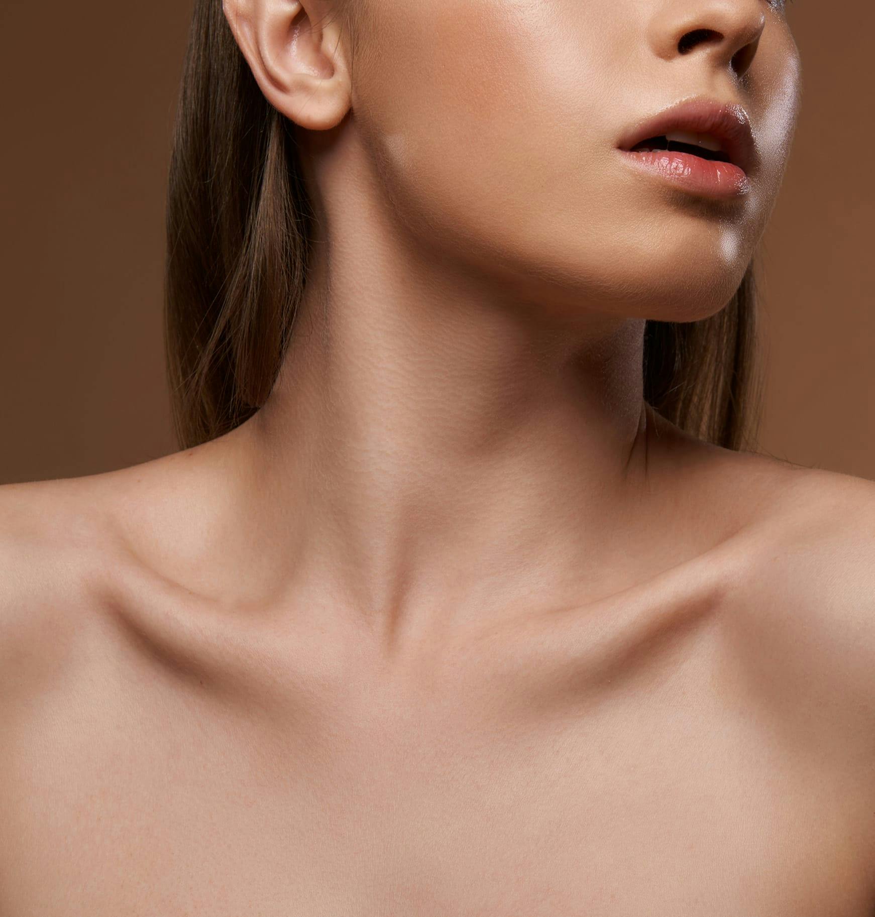 Woman's collarbones